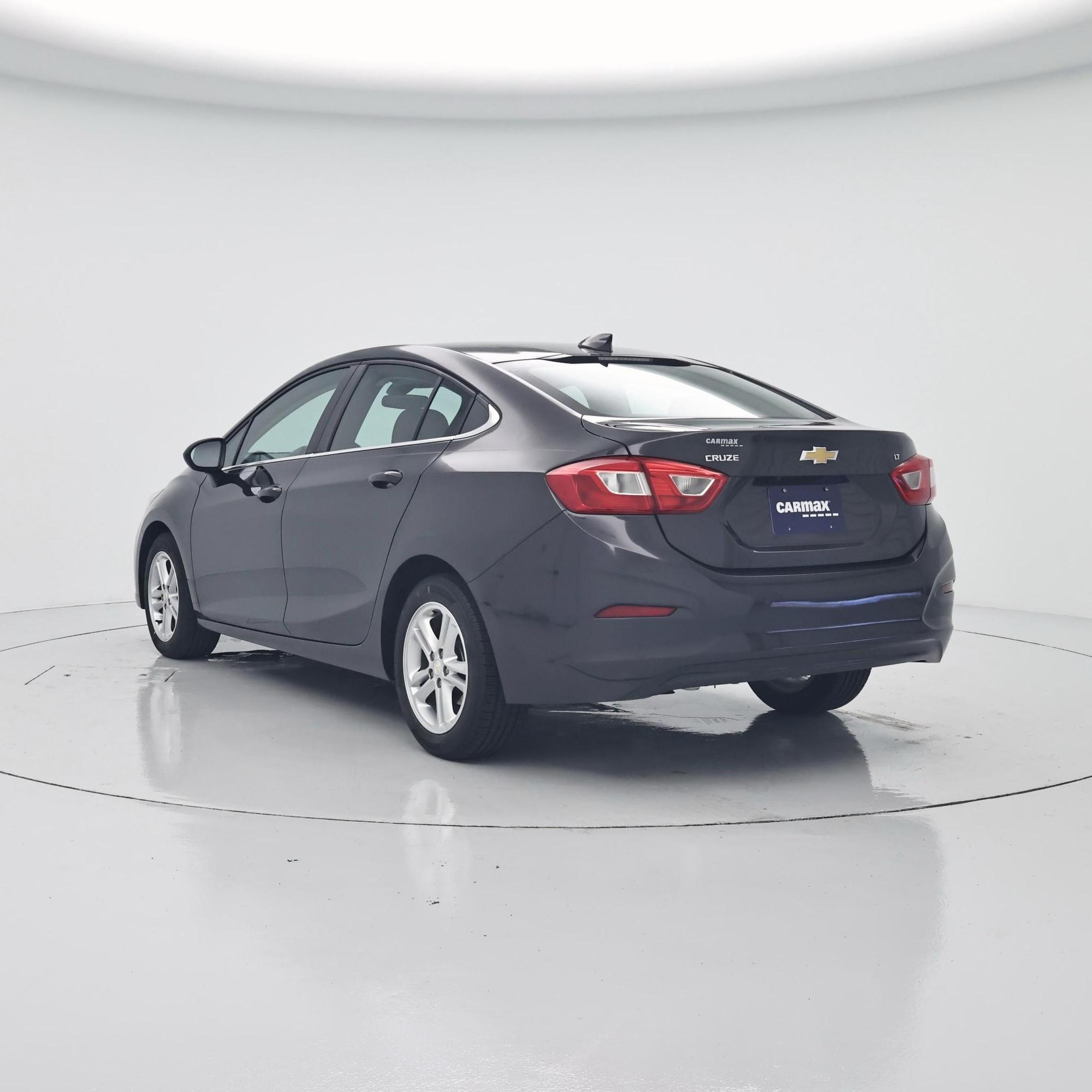 Thumbnail: 2017 Chevrolet Cruze - 2