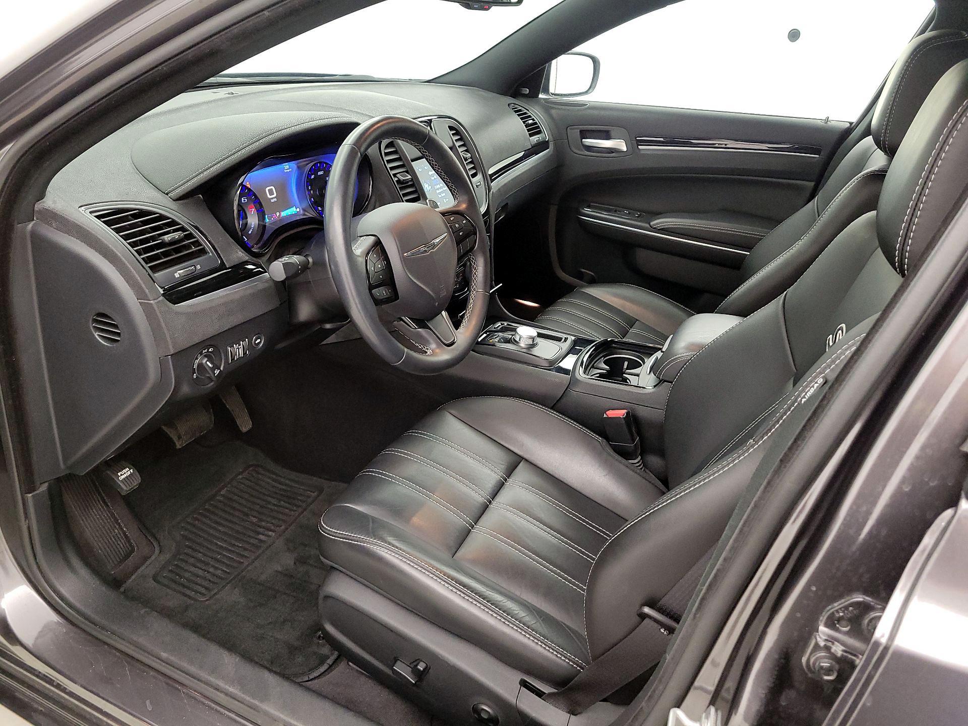 Thumbnail: 2018 Chrysler 300 - 11
