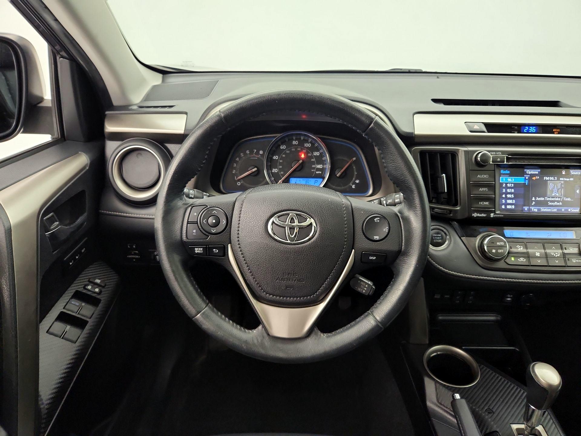 Thumbnail: 2015 Toyota RAV4 - 10