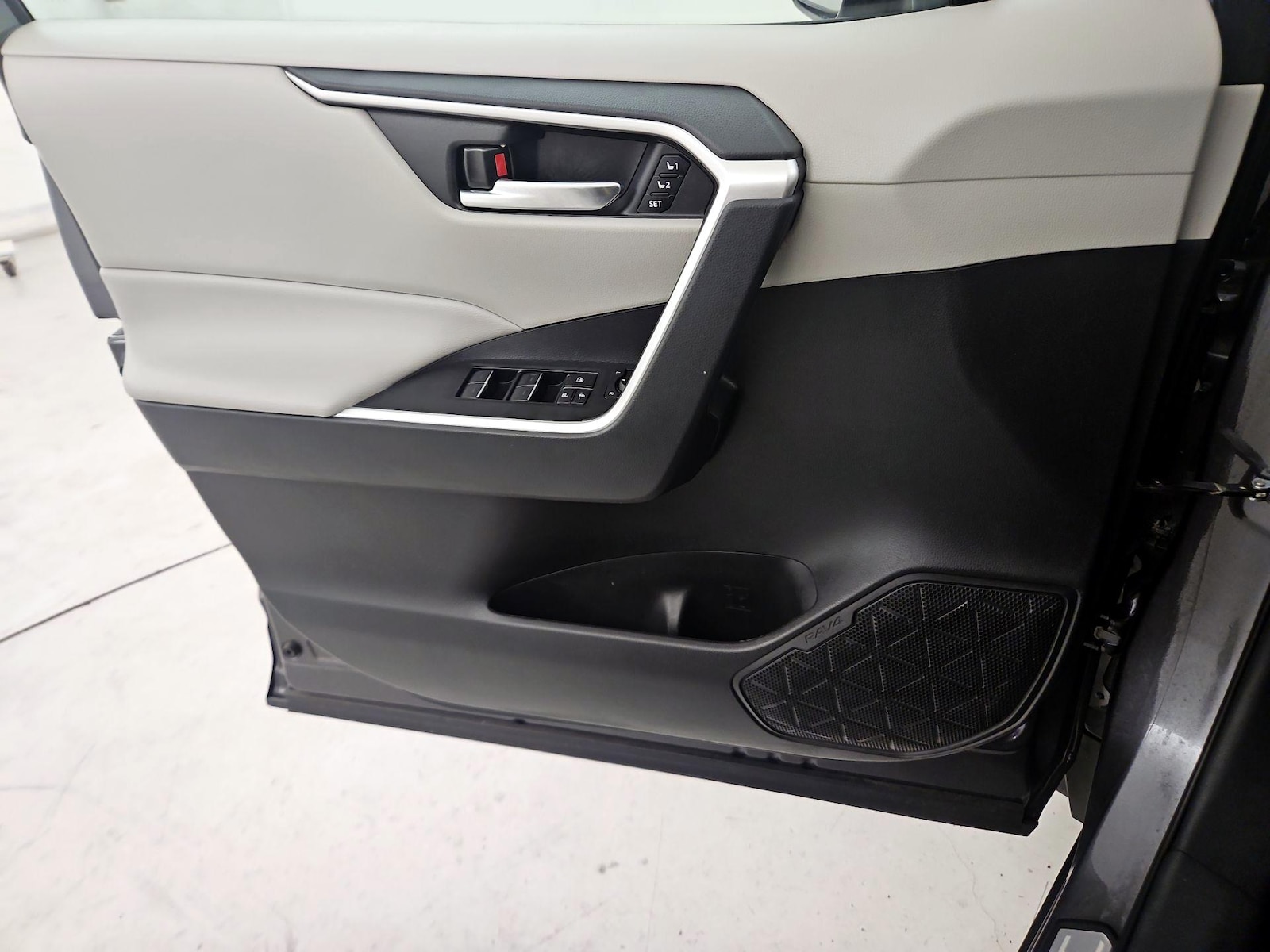 2024 Toyota RAV4 XLE Premium - Photo 13