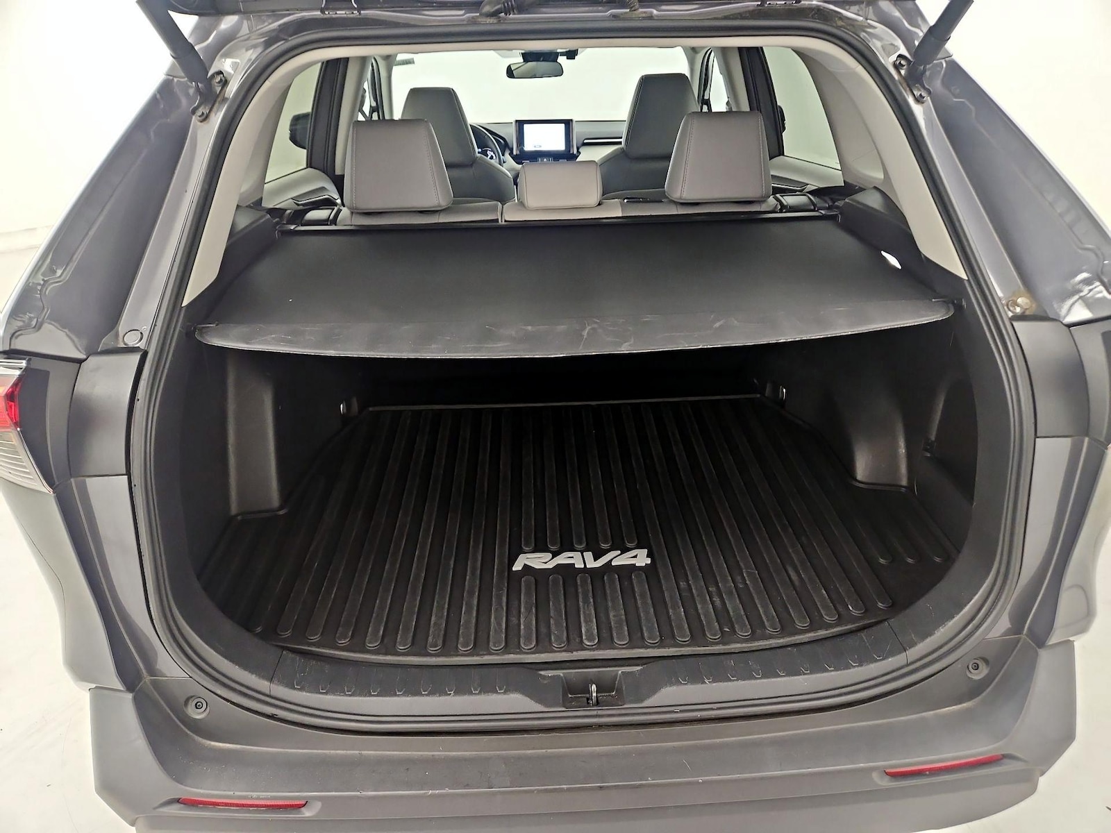2024 Toyota RAV4 XLE Premium - Photo 22