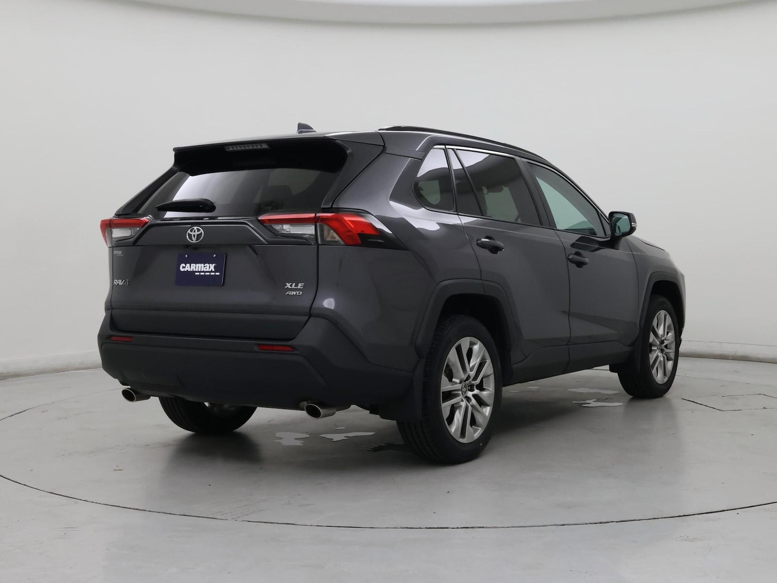 2024 Toyota RAV4 XLE Premium - Photo 9