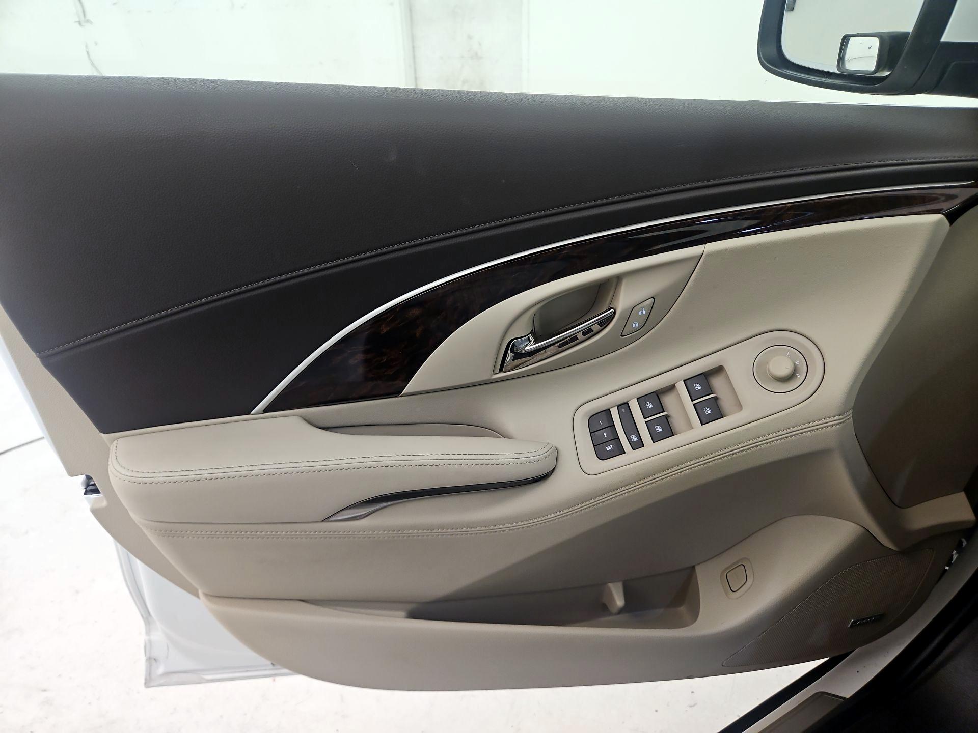 Thumbnail: 2016 Buick LaCrosse - 12