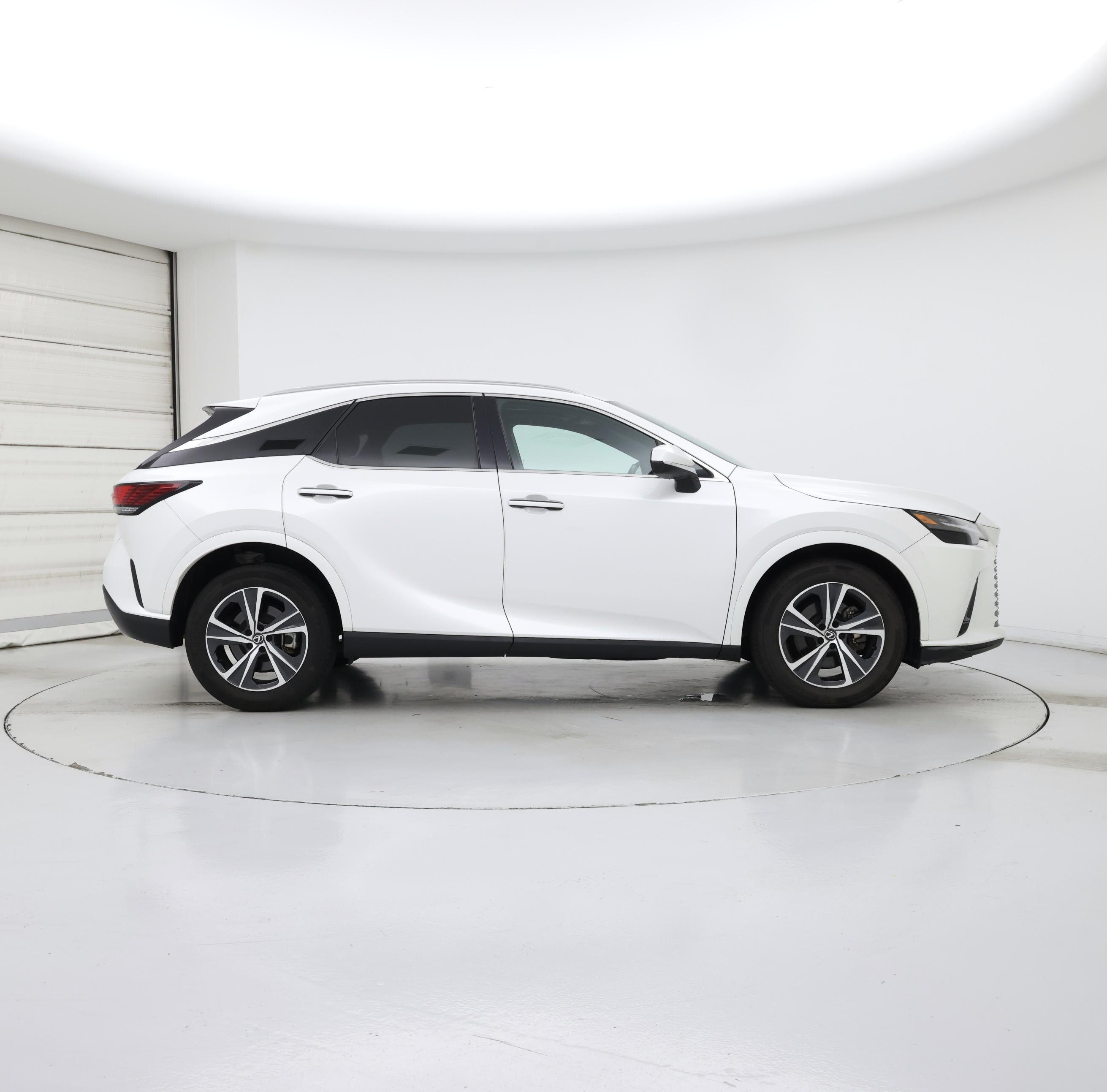 Thumbnail: 2023 Lexus RX - 7