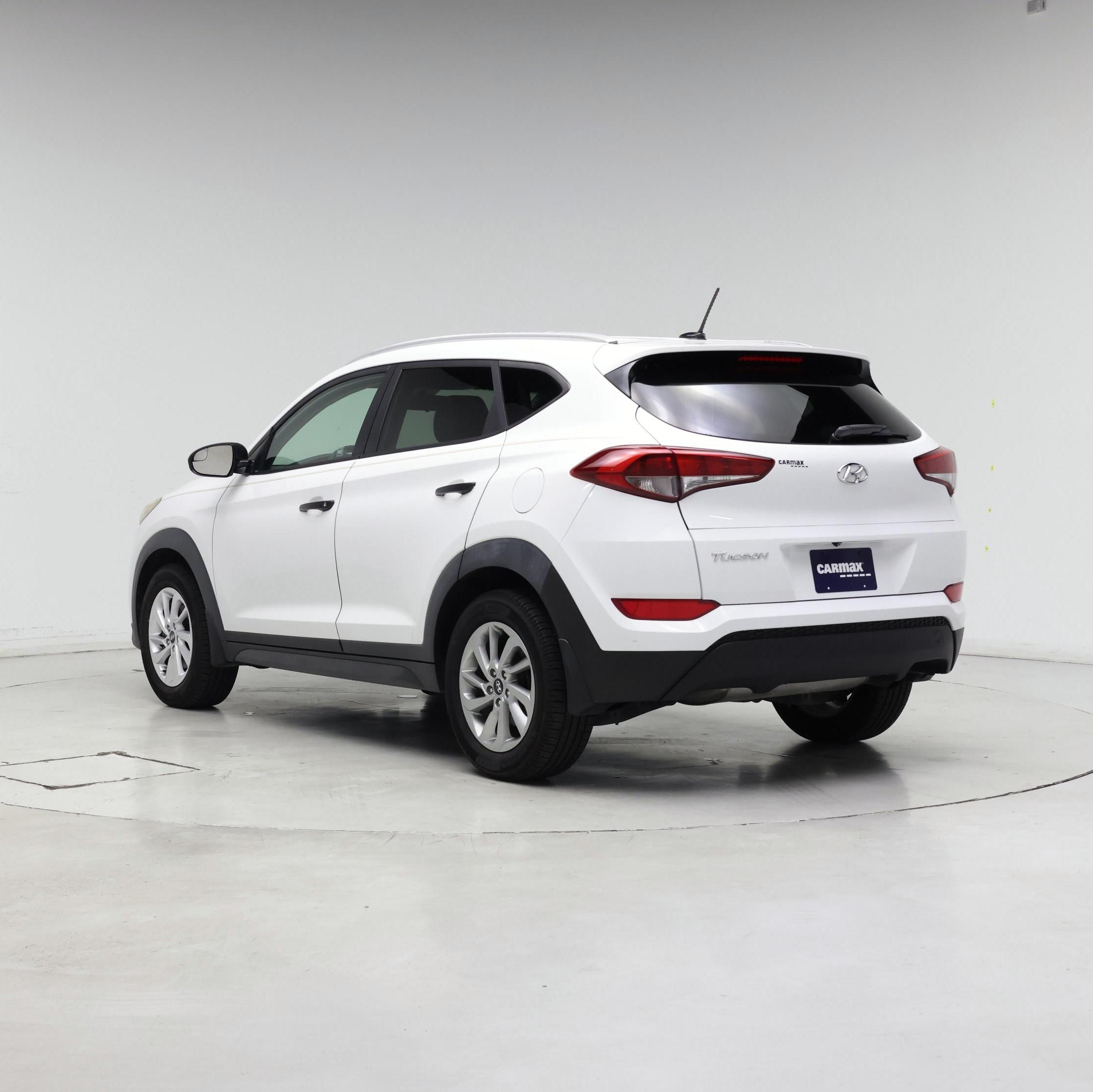 Thumbnail: 2016 Hyundai Tucson - 2