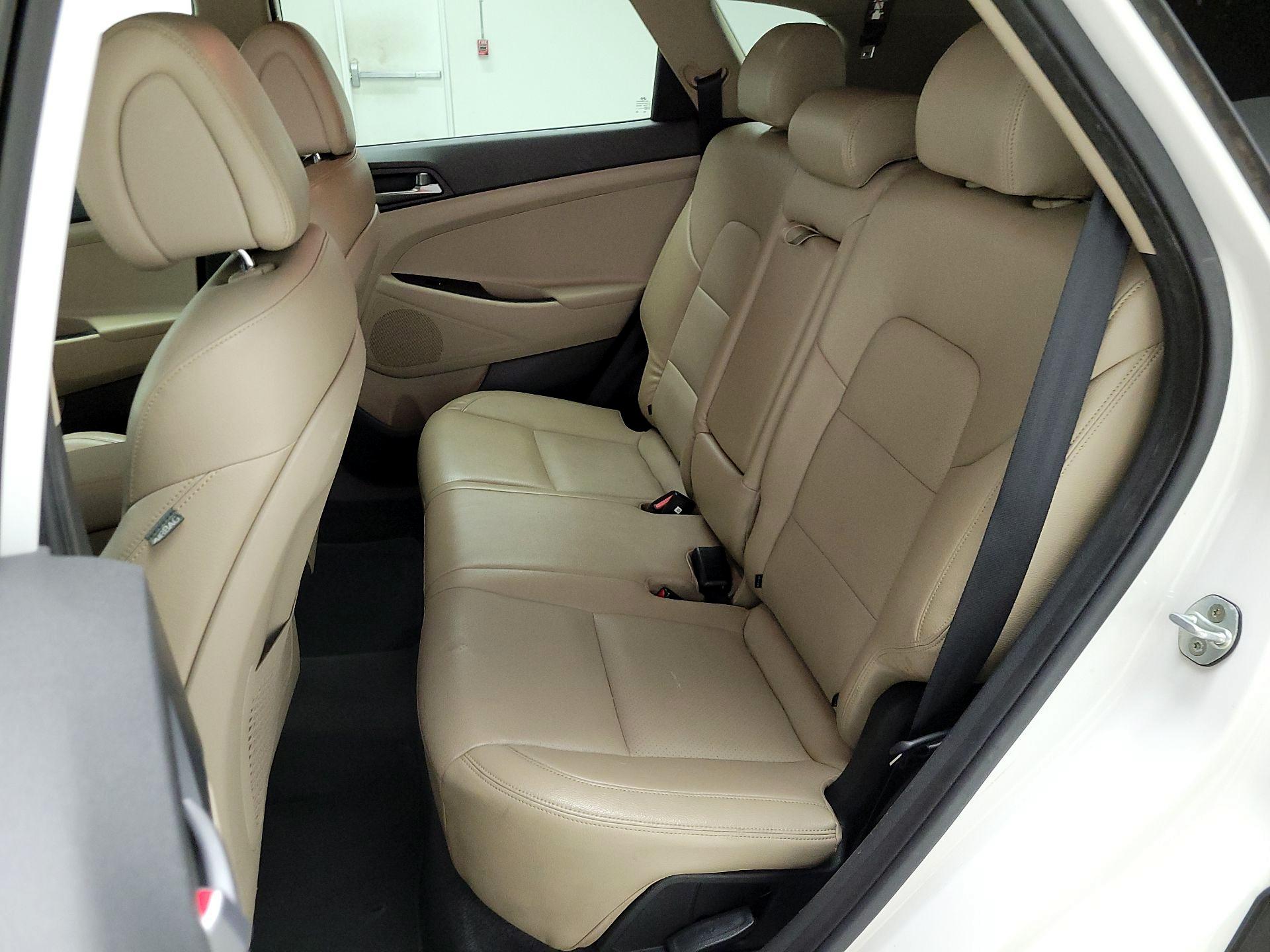 Thumbnail: 2016 Hyundai Tucson - 19