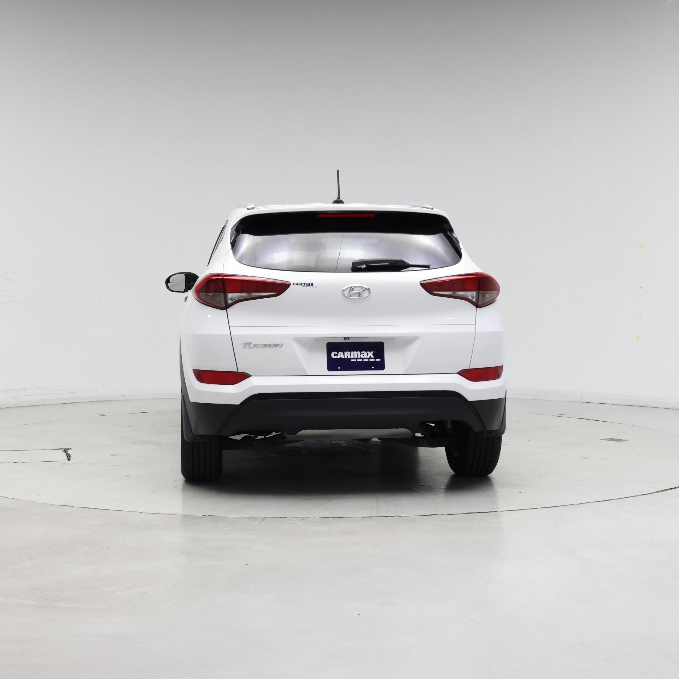 Thumbnail: 2016 Hyundai Tucson - 6