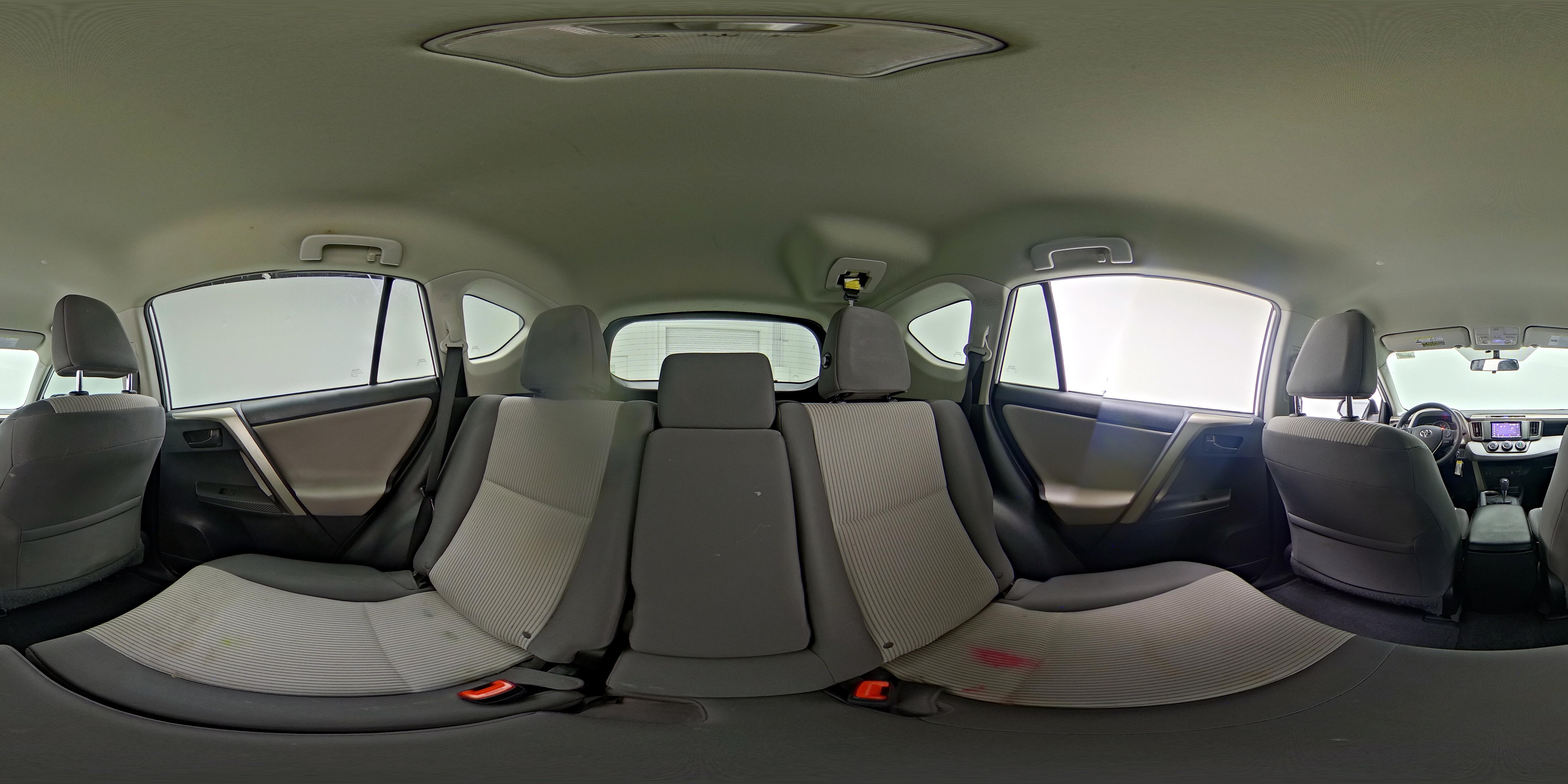 2014 Toyota RAV4 LE - Photo 25