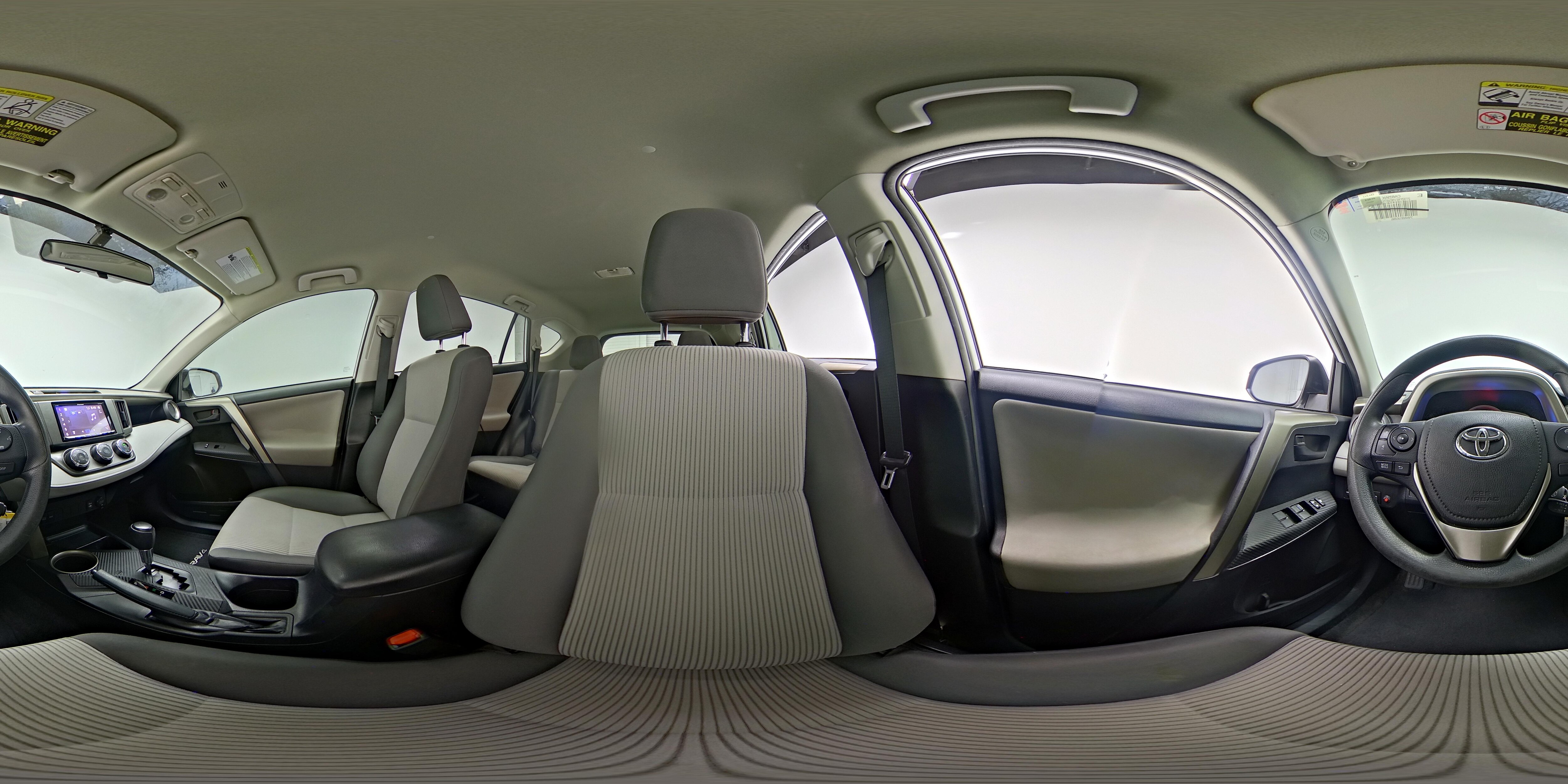 2014 Toyota RAV4 LE - Photo 26