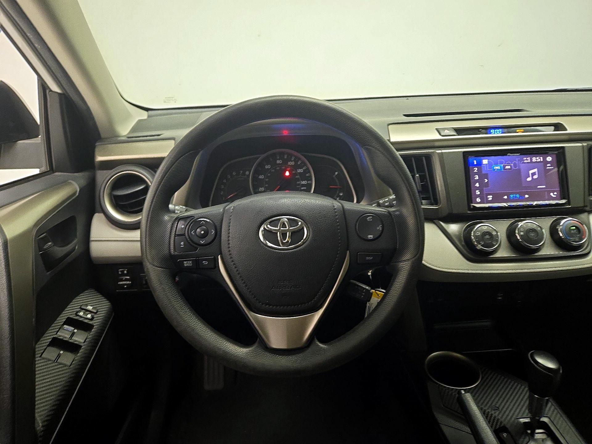 Thumbnail: 2014 Toyota RAV4 - 10