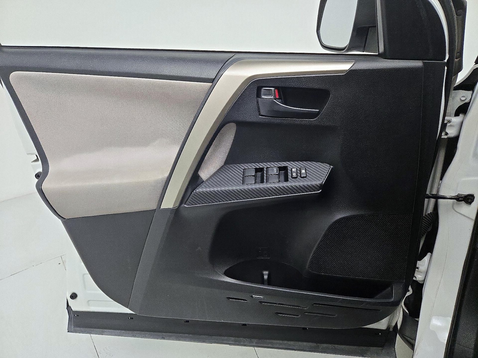 2014 Toyota RAV4 LE - Photo 13