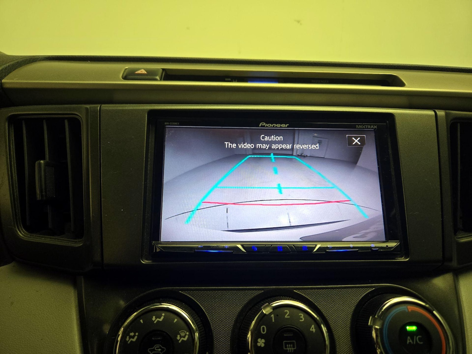 2014 Toyota RAV4 LE - Photo 15