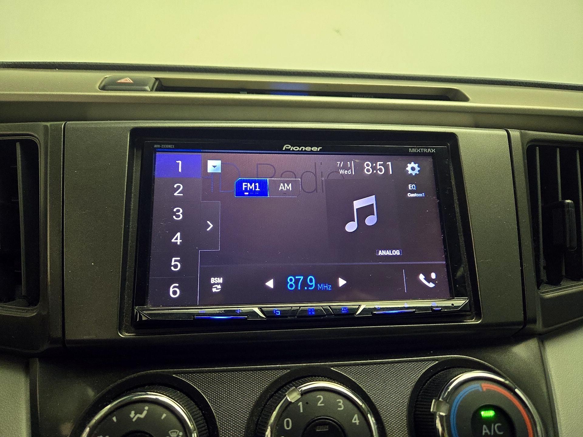 Thumbnail: 2014 Toyota RAV4 - 15