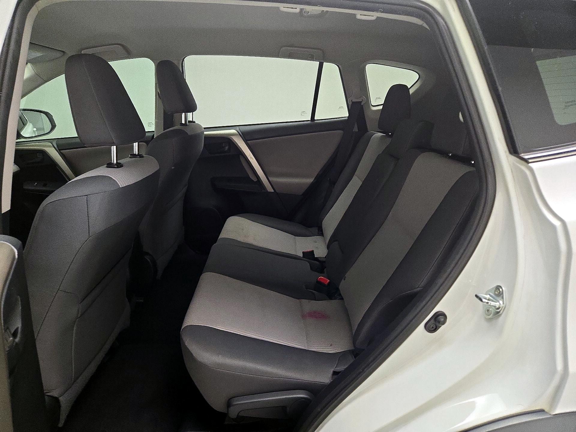 Thumbnail: 2014 Toyota RAV4 - 19