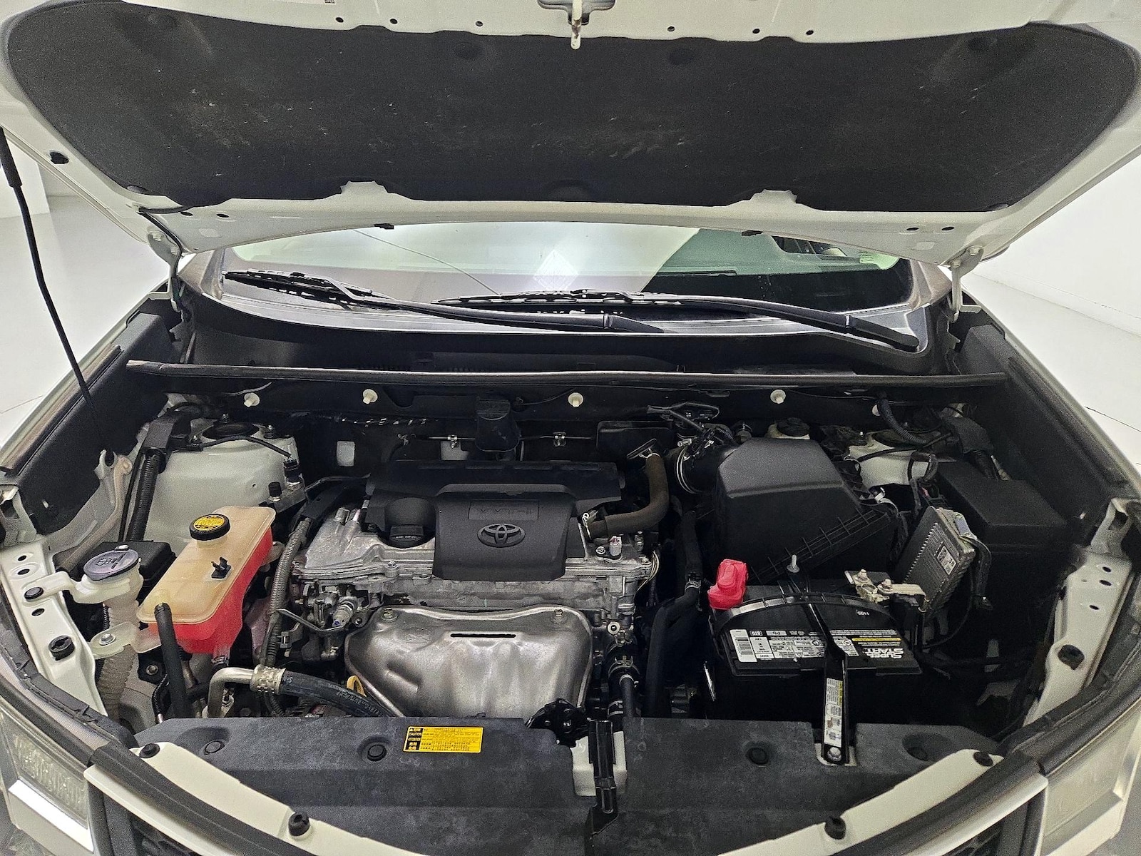 2014 Toyota RAV4 LE - Photo 22