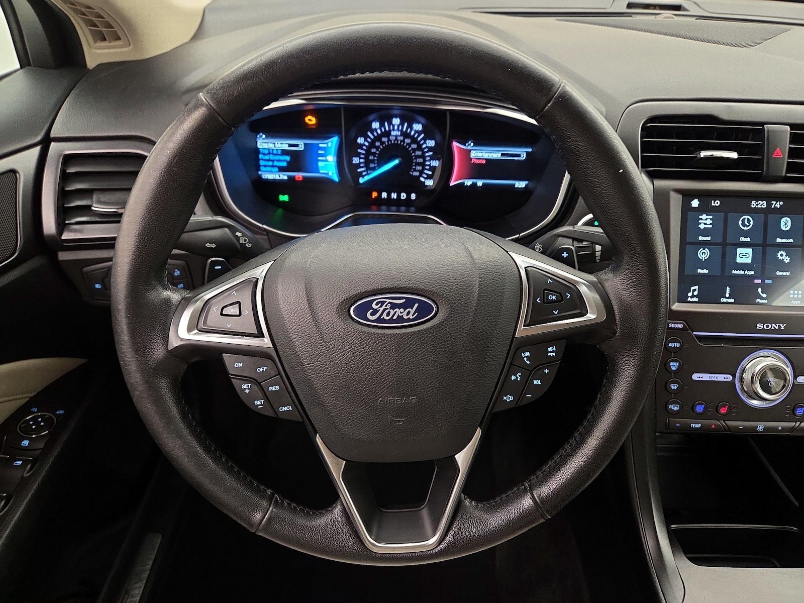 2018 Ford Fusion Titanium - Photo 11