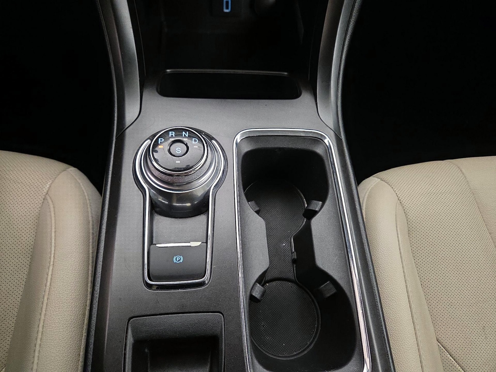 2018 Ford Fusion Titanium - Photo 18