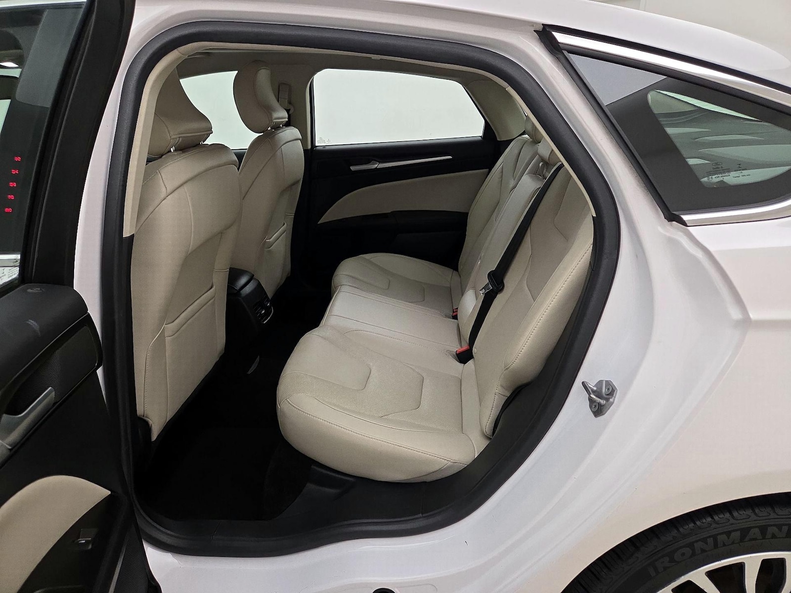 2018 Ford Fusion Titanium - Photo 21