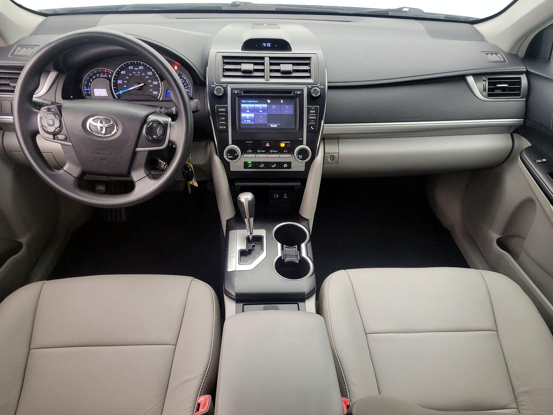 Thumbnail: 2014 Toyota Camry - 9
