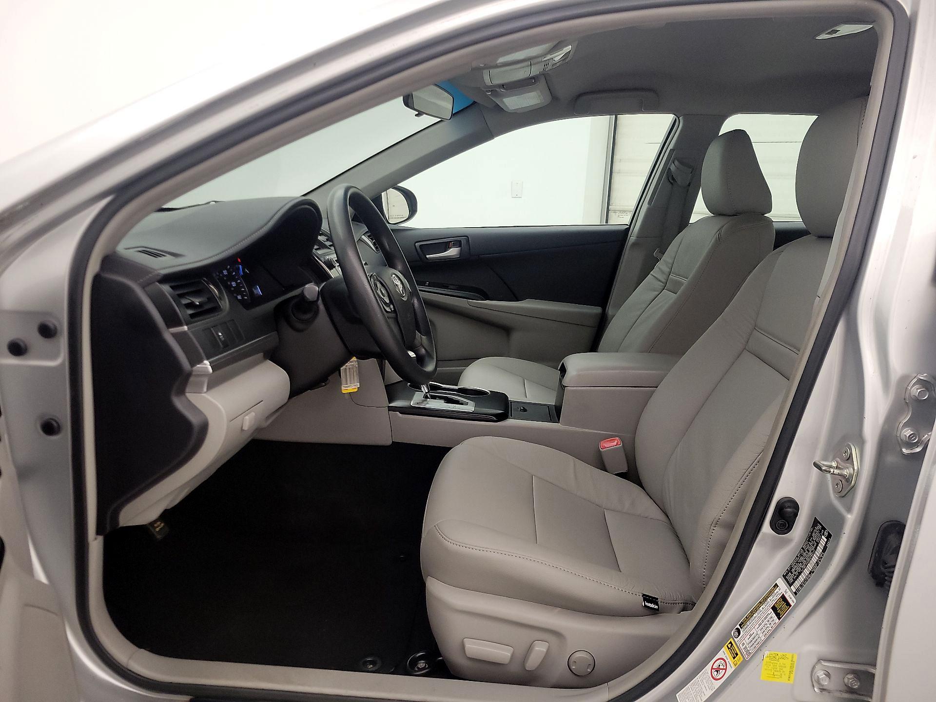 Thumbnail: 2014 Toyota Camry - 11
