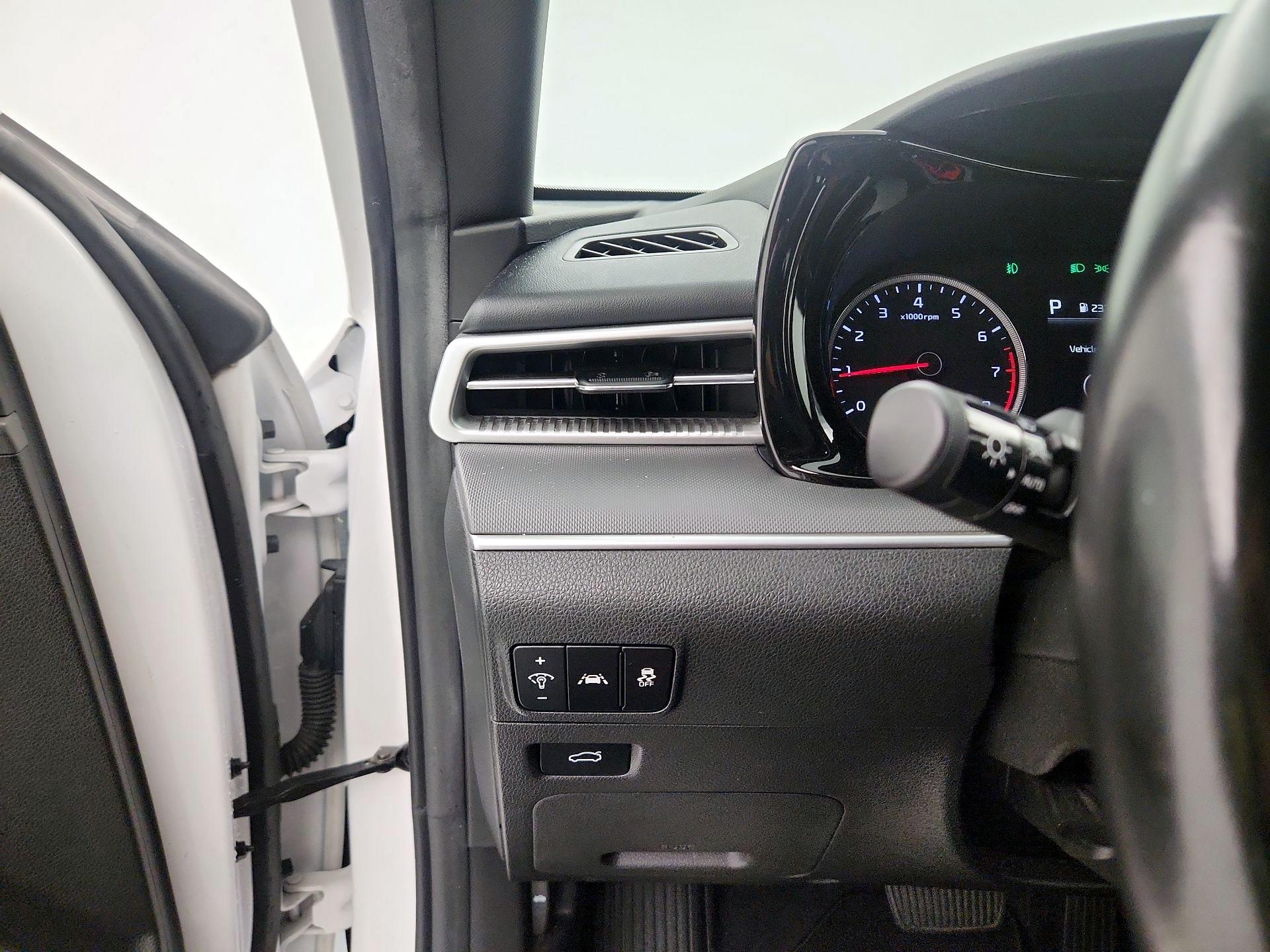 Thumbnail: 2023 Kia K5 - 11