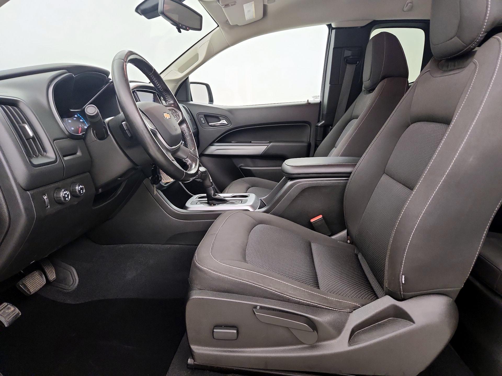 Thumbnail: 2019 Chevrolet Colorado - 11