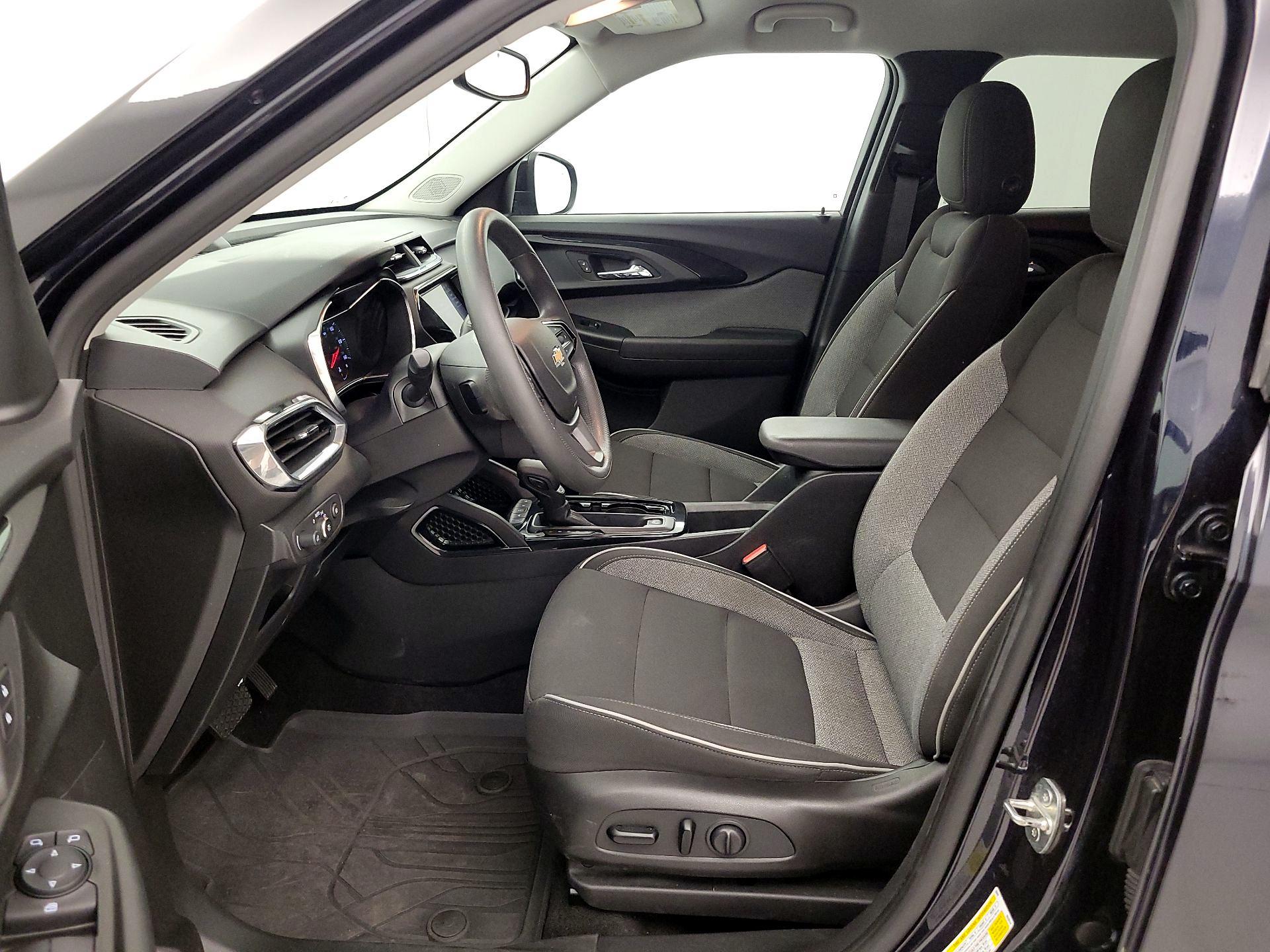 Thumbnail: 2021 Chevrolet TrailBlazer - 11