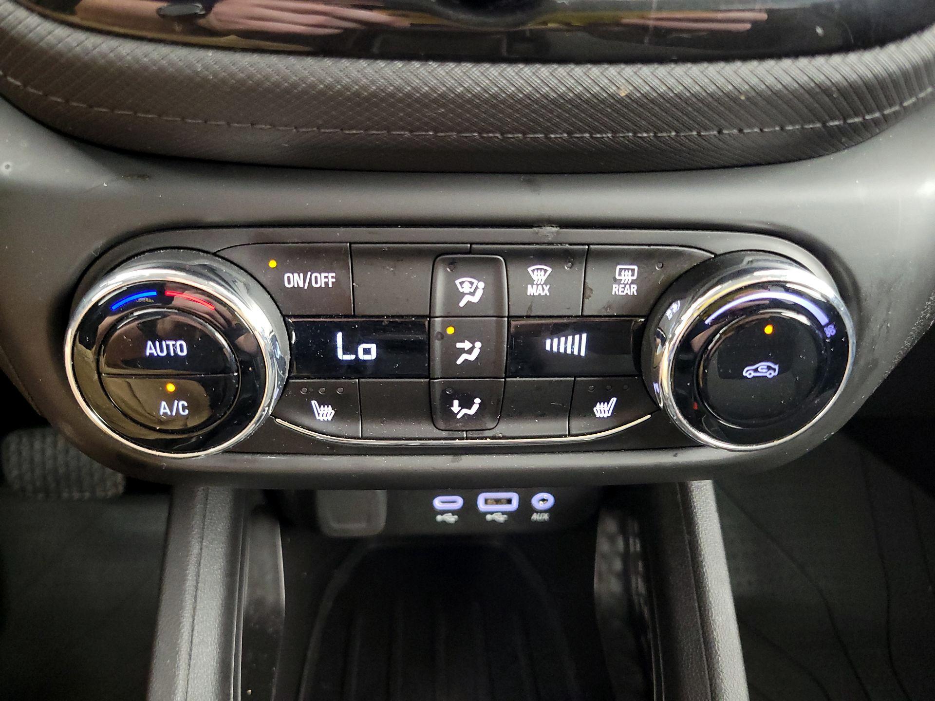 Thumbnail: 2021 Chevrolet TrailBlazer - 16