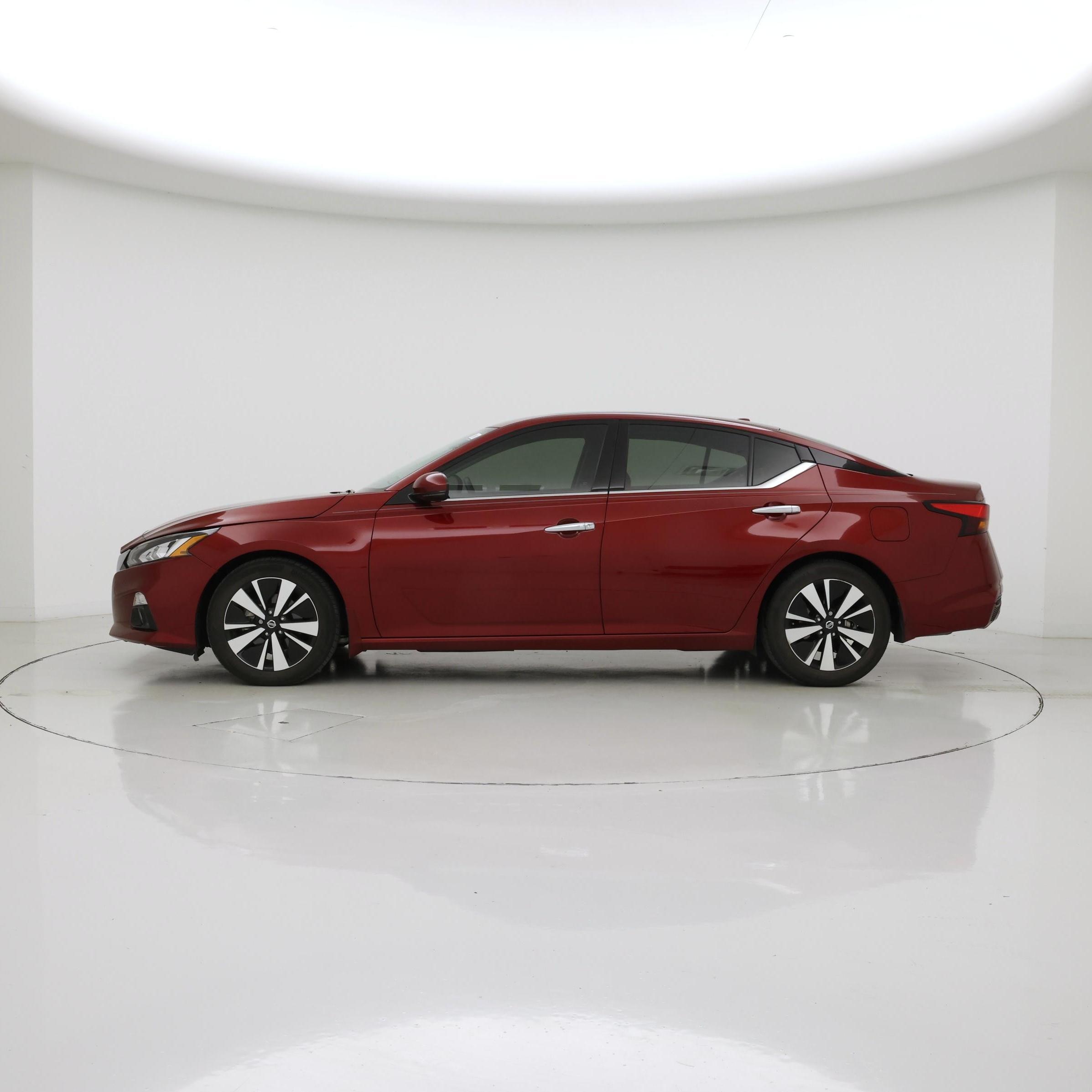 Thumbnail: 2019 Nissan Altima - 3