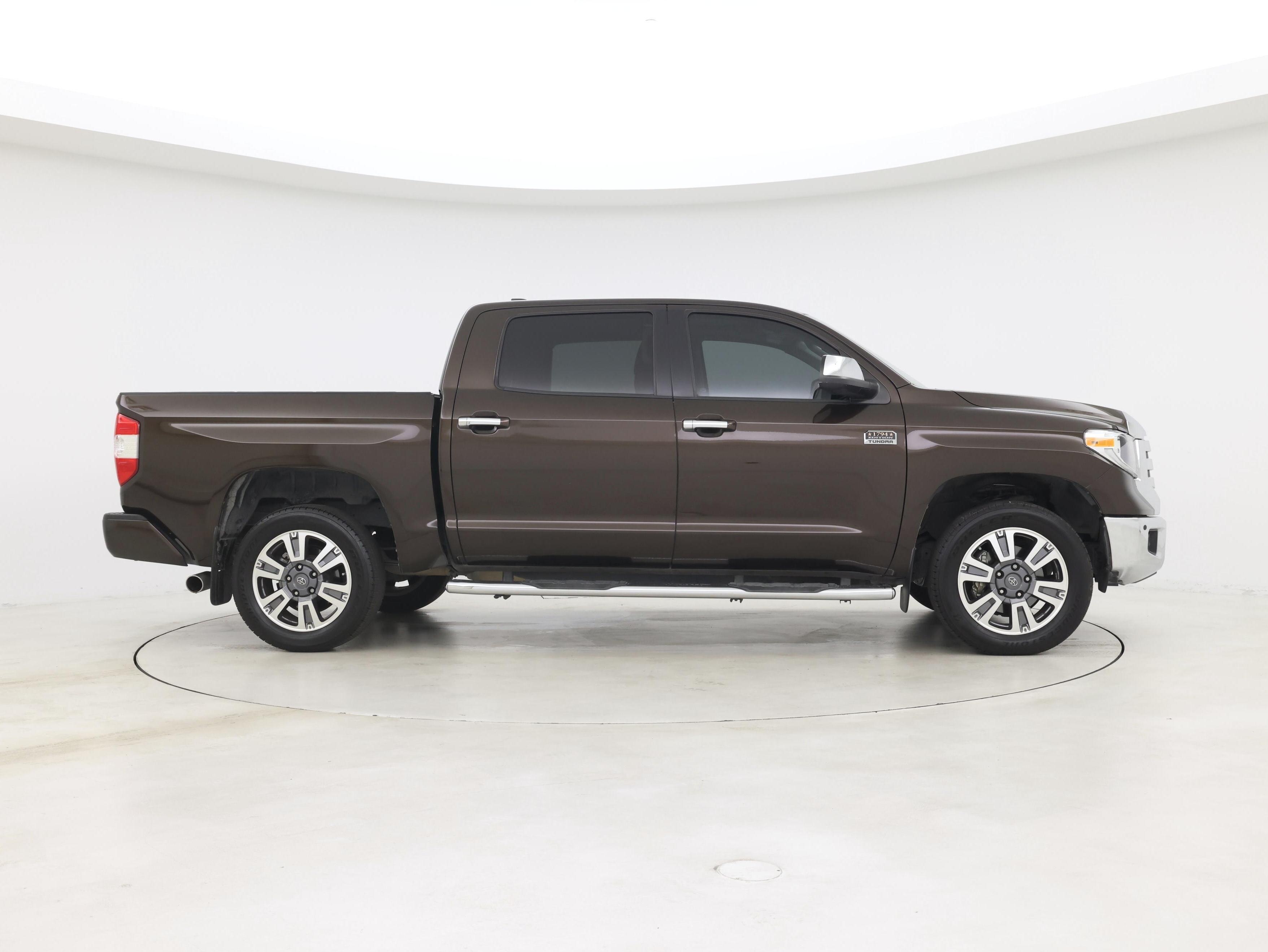 Thumbnail: 2020 Toyota Tundra - 7