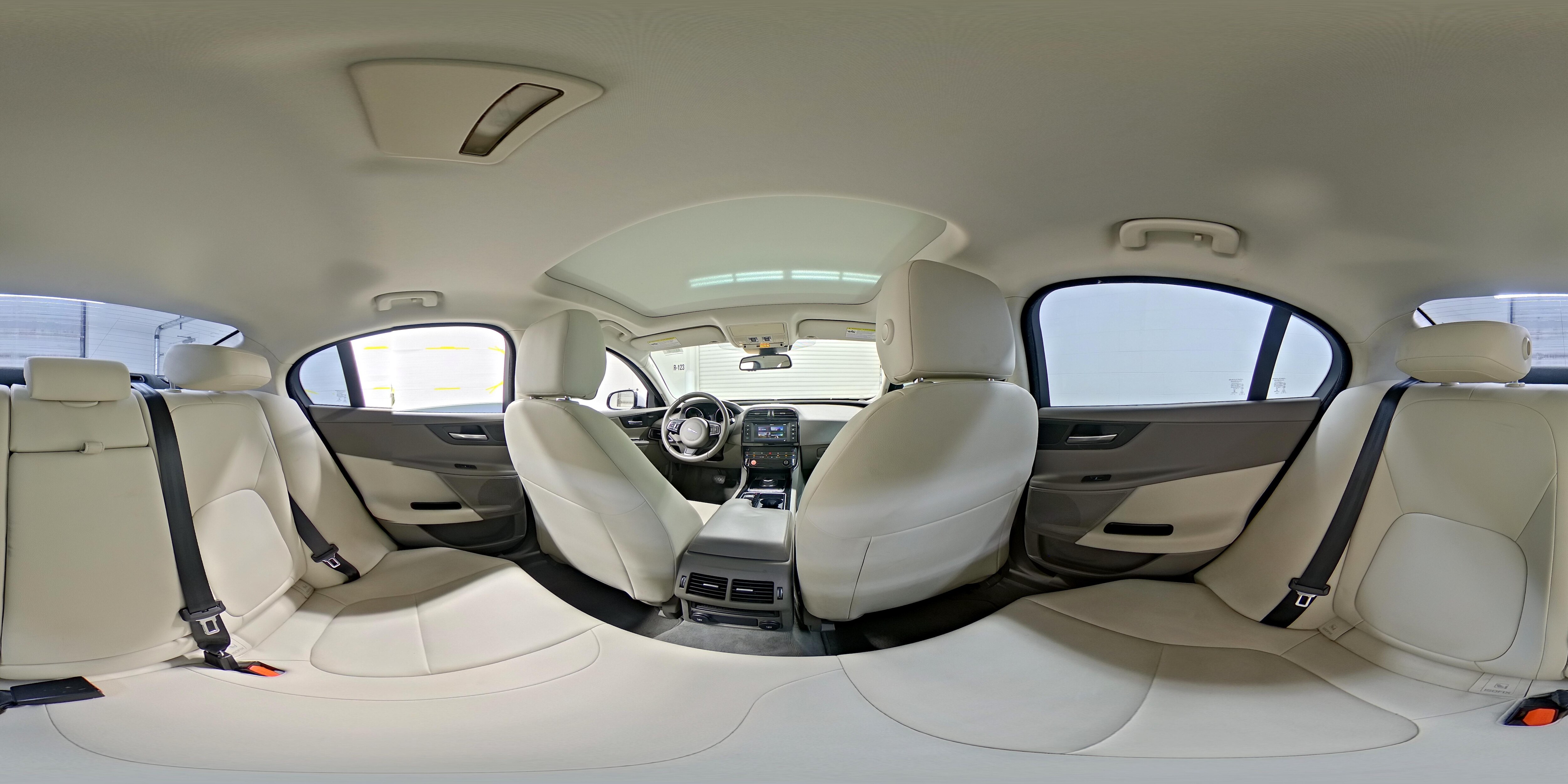 2018 Jaguar XE Premium - Photo 27