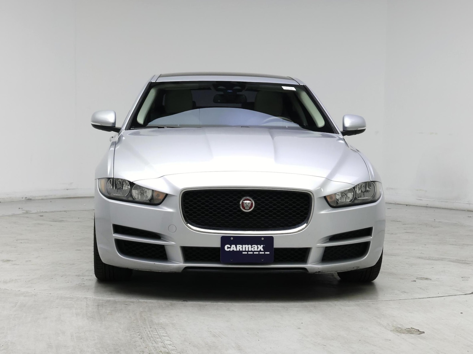 2018 Jaguar XE Premium - Photo 6