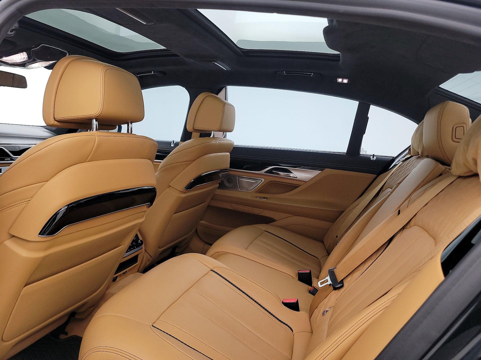 Panoramic Sunroof & Skylight(s)