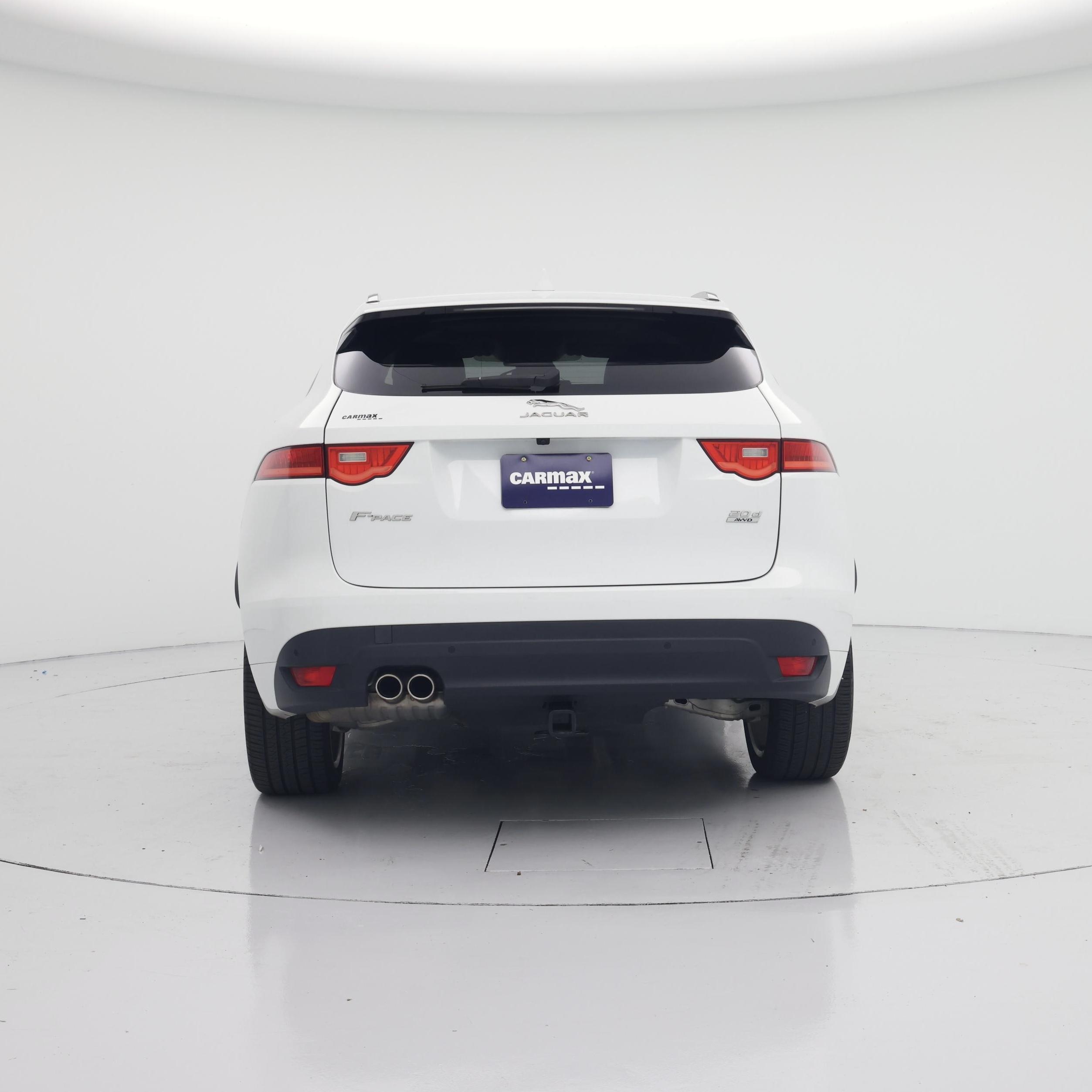 Thumbnail: 2017 Jaguar F-Pace - 6