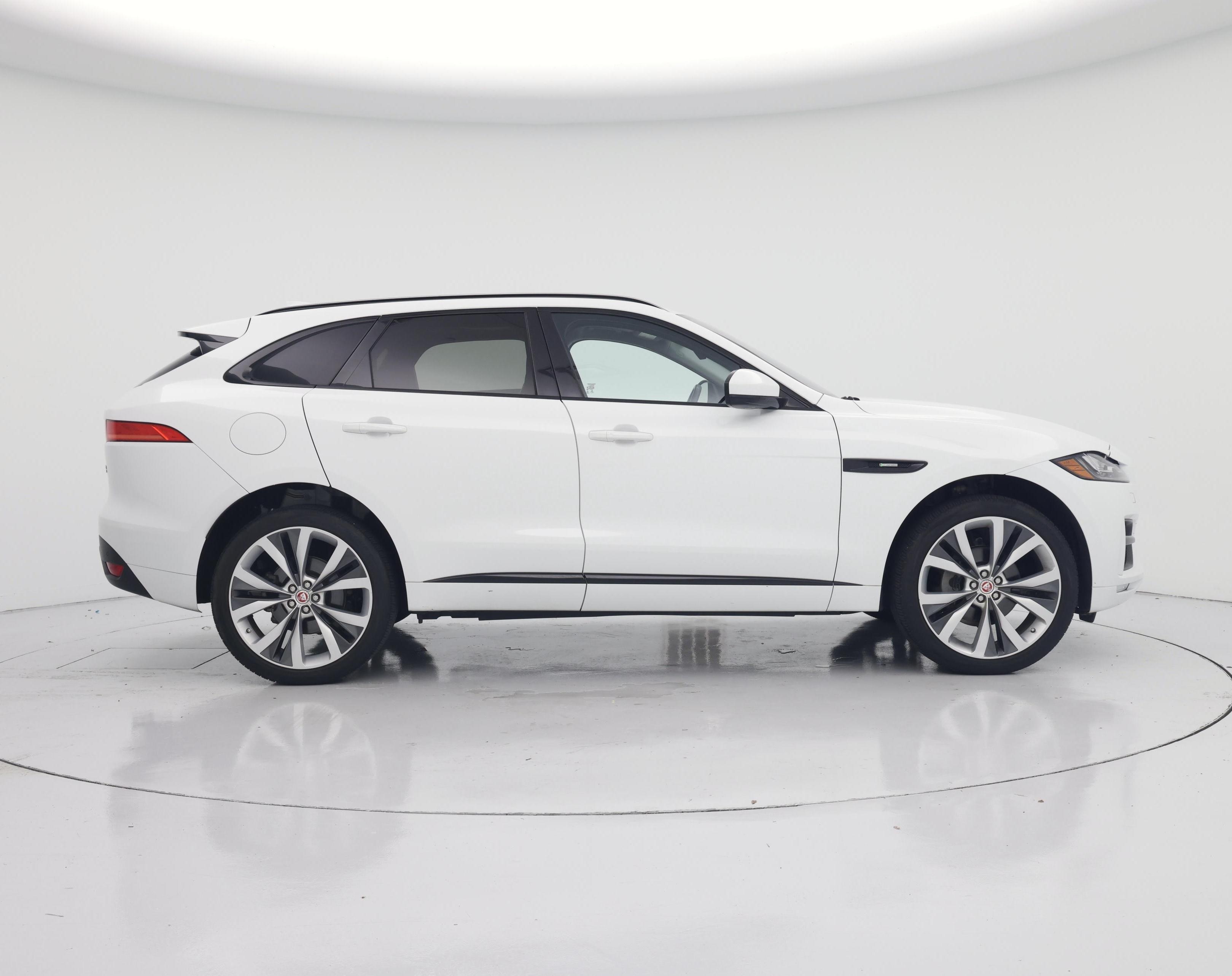 Thumbnail: 2017 Jaguar F-Pace - 7