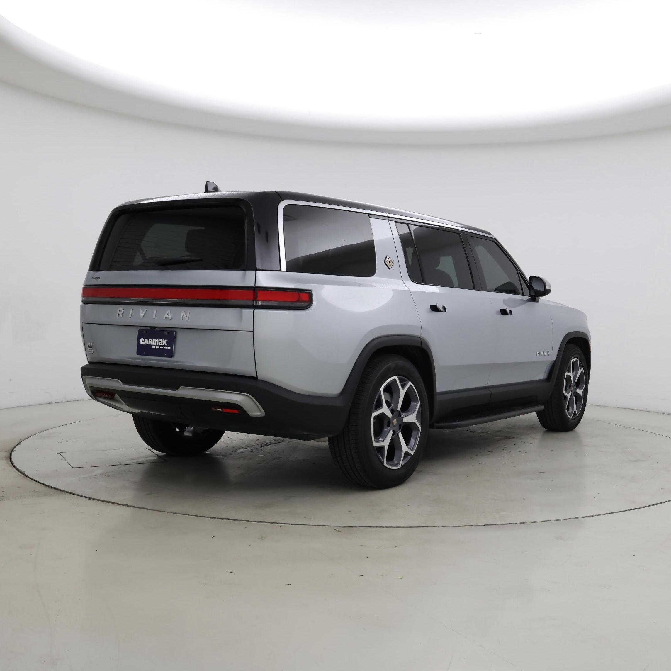 Thumbnail: 2024 Rivian R1S - 8