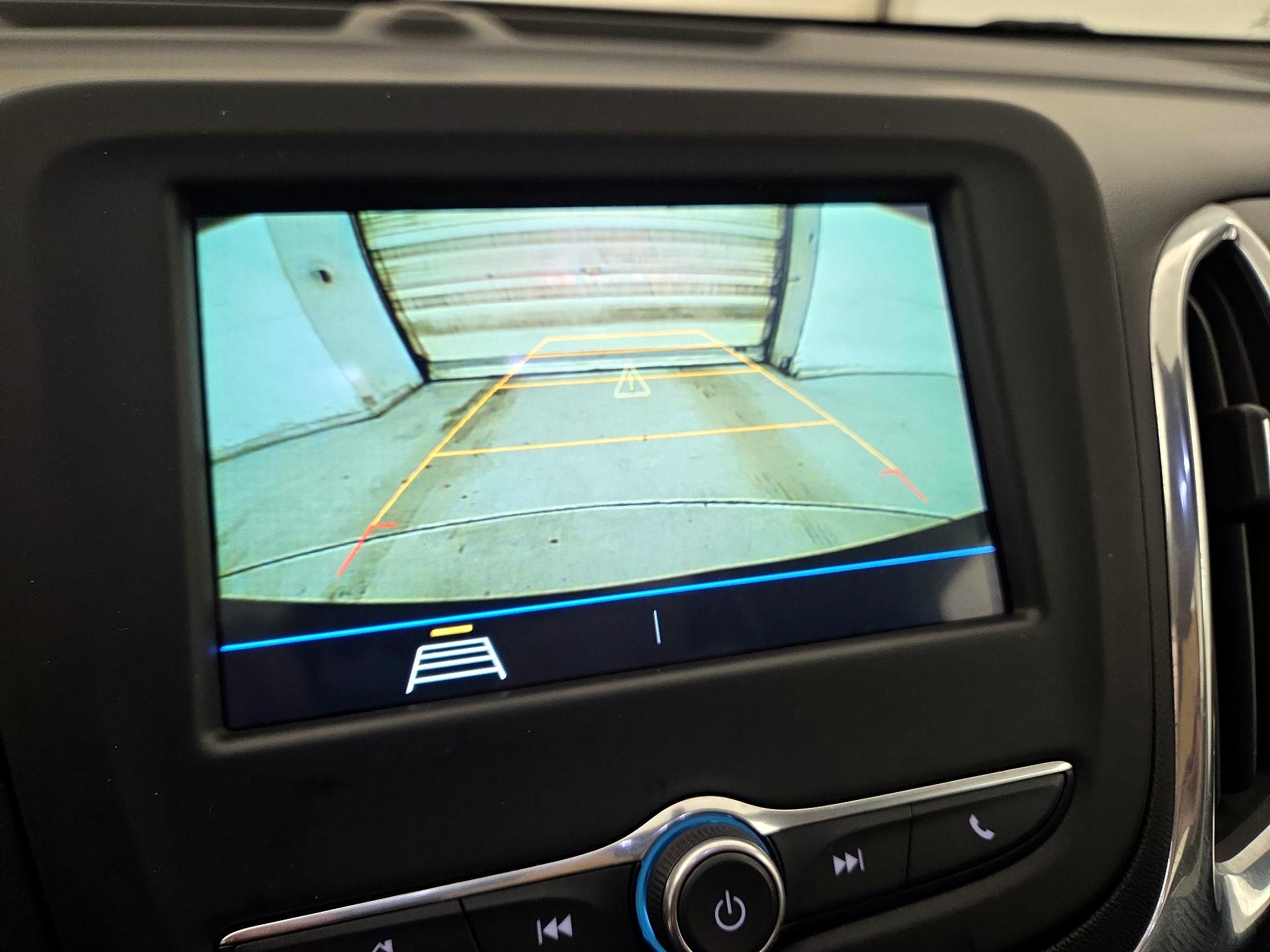 Thumbnail: 2019 Chevrolet Equinox - 14