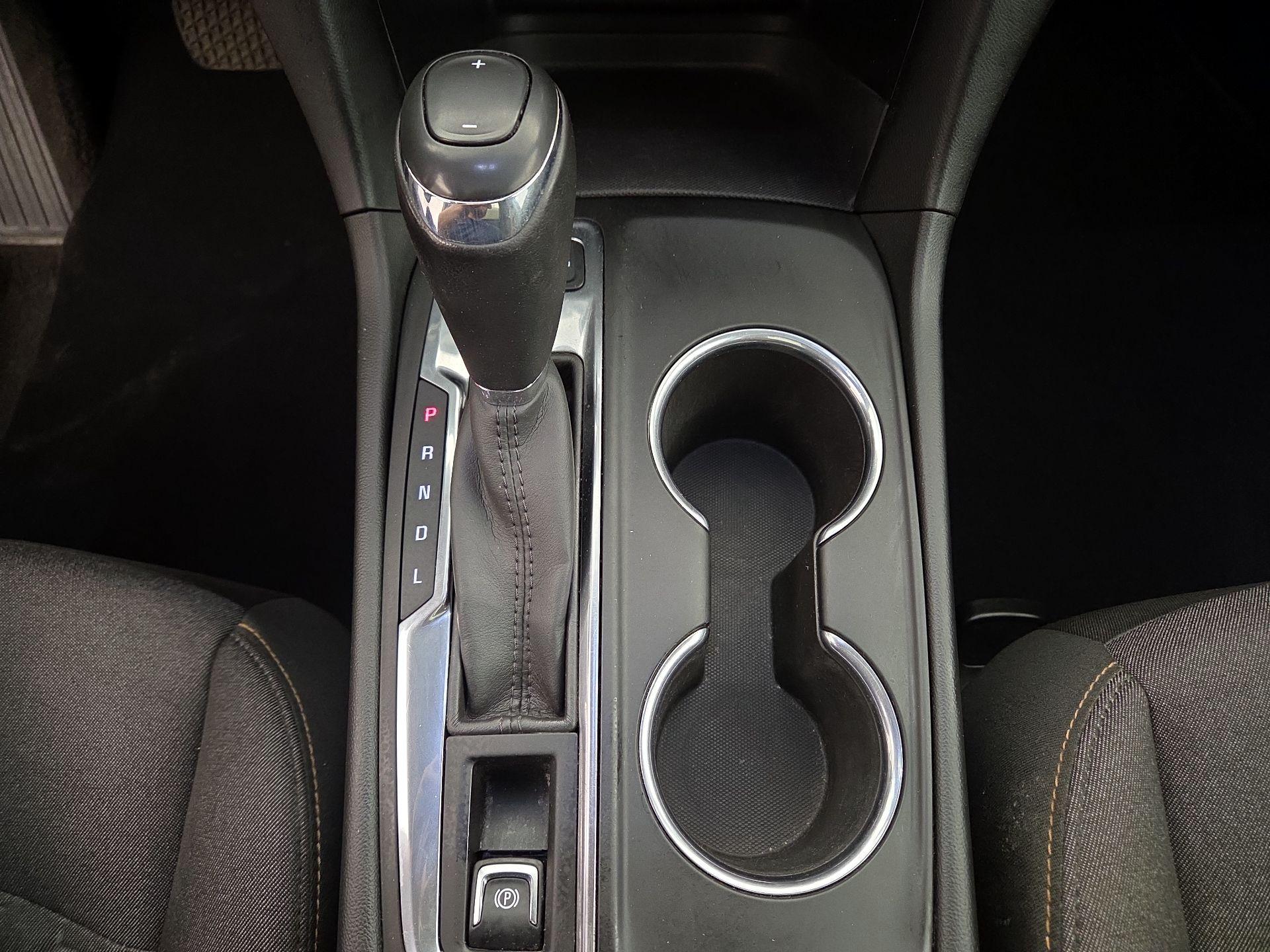 Thumbnail: 2019 Chevrolet Equinox - 17