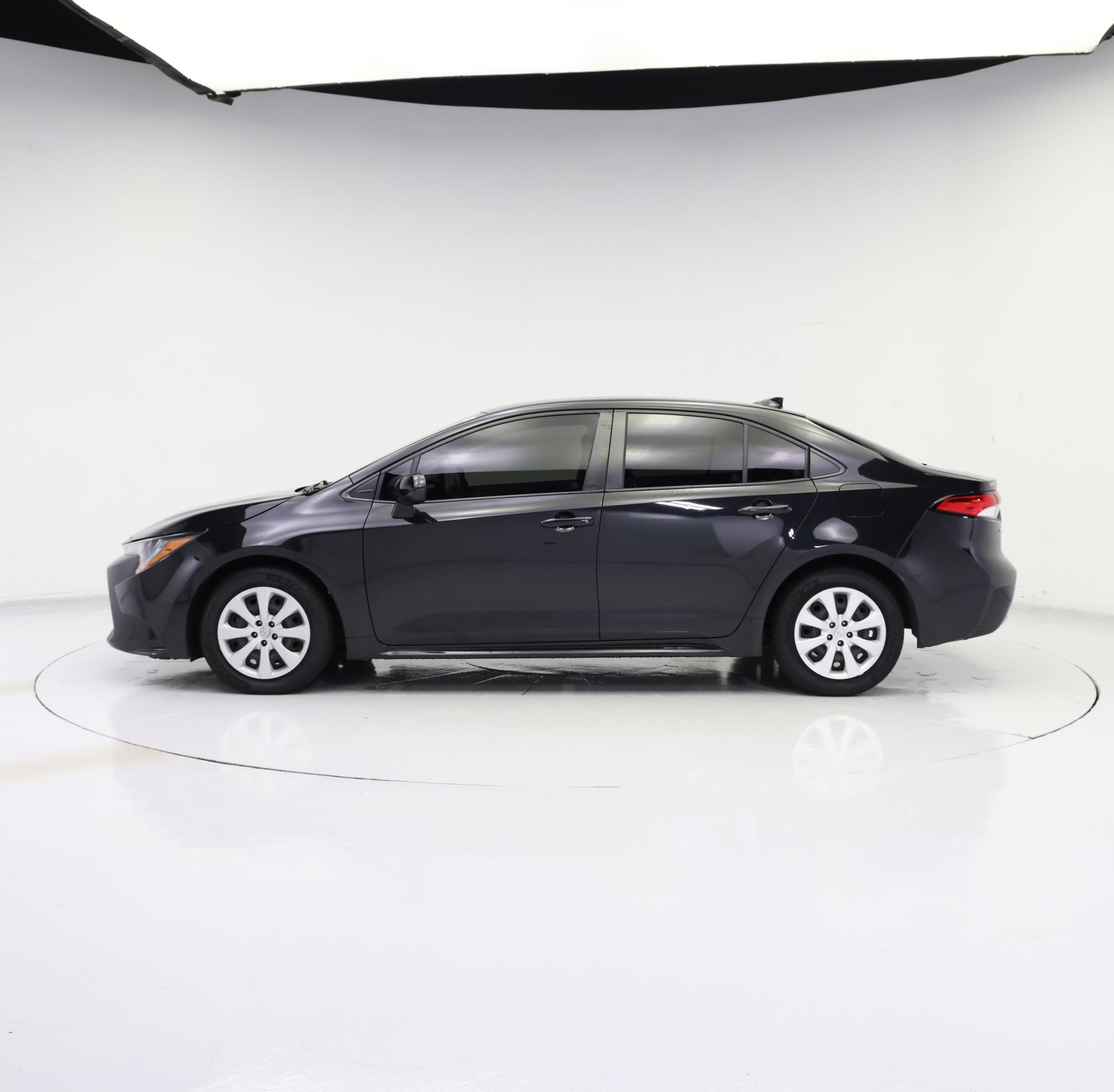 Thumbnail: 2022 Toyota Corolla - 3