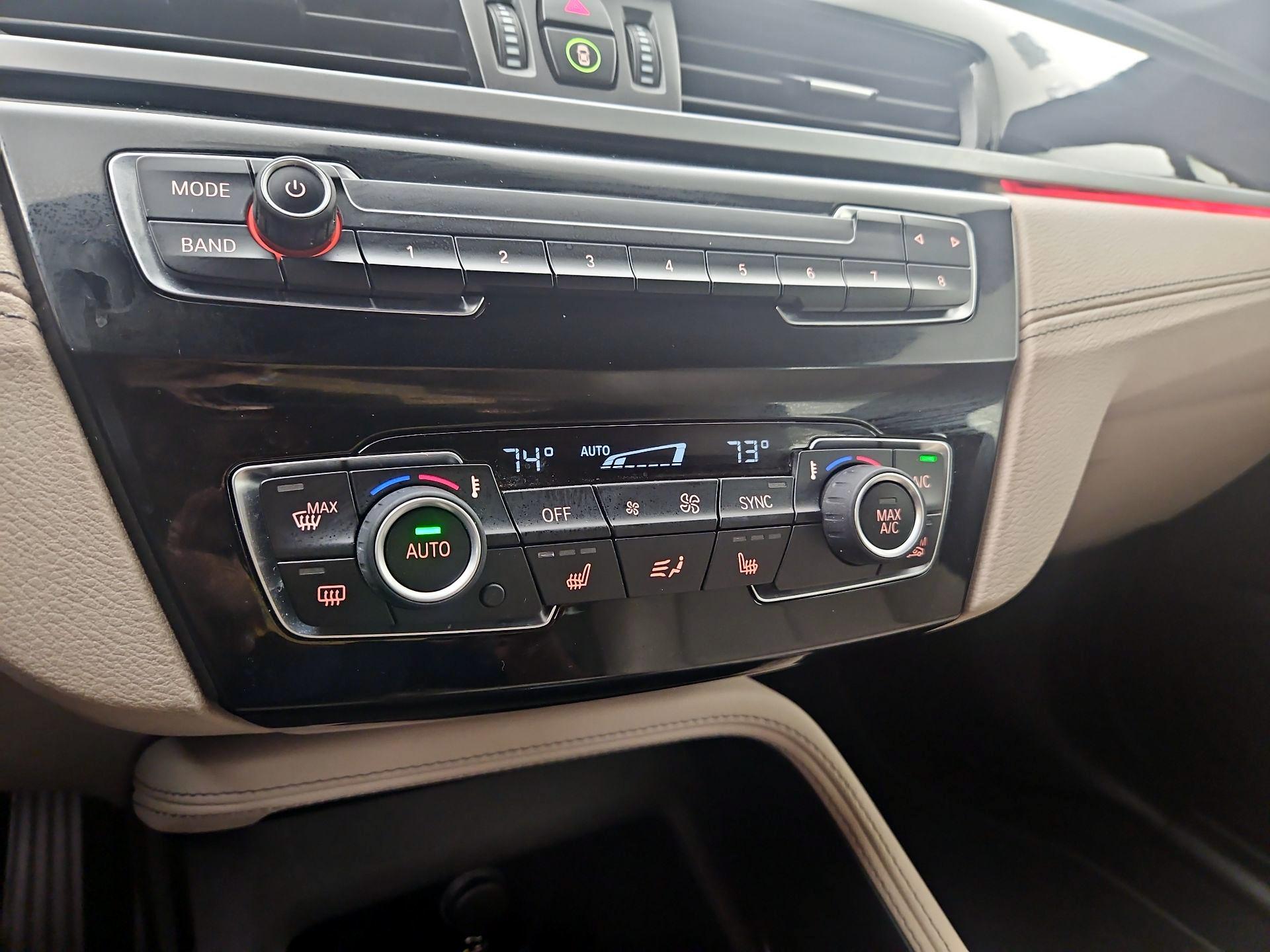 Thumbnail: 2021 BMW X1 - 16