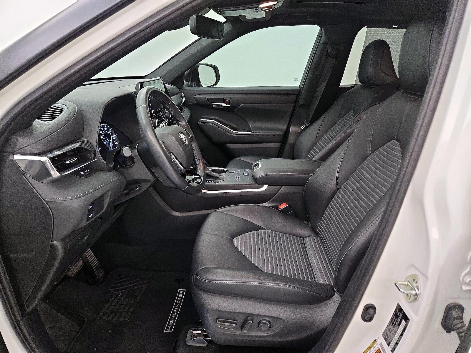 2021 Toyota Highlander XSE - Photo 12