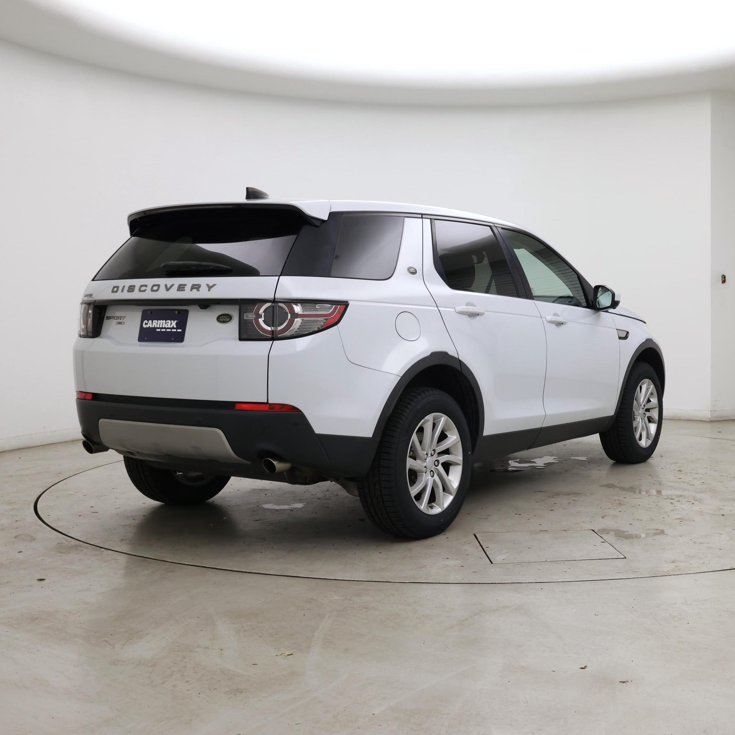 Thumbnail: 2019 Land Rover Discovery Sport - 8