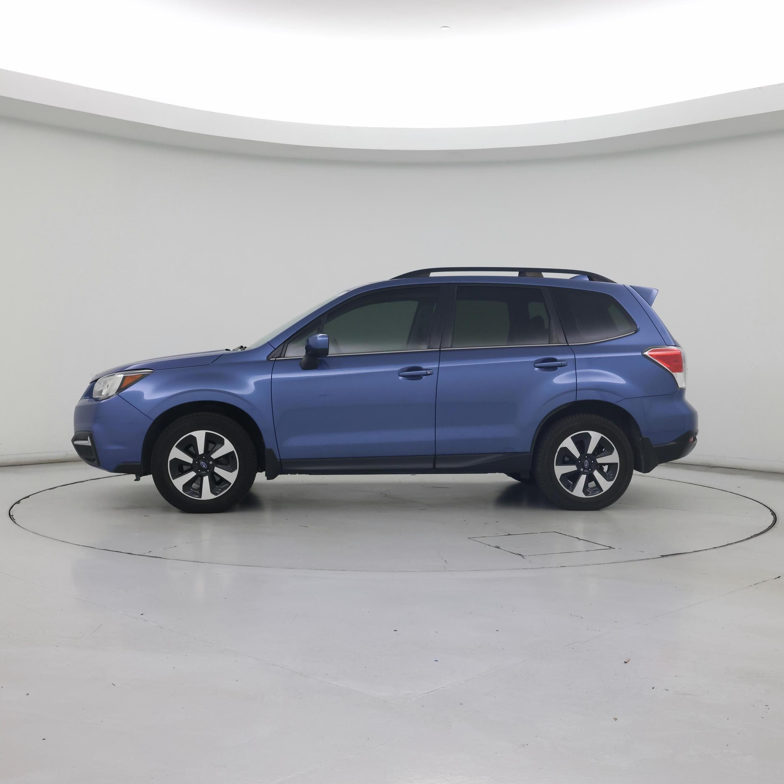 Thumbnail: 2017 Subaru Forester - 3