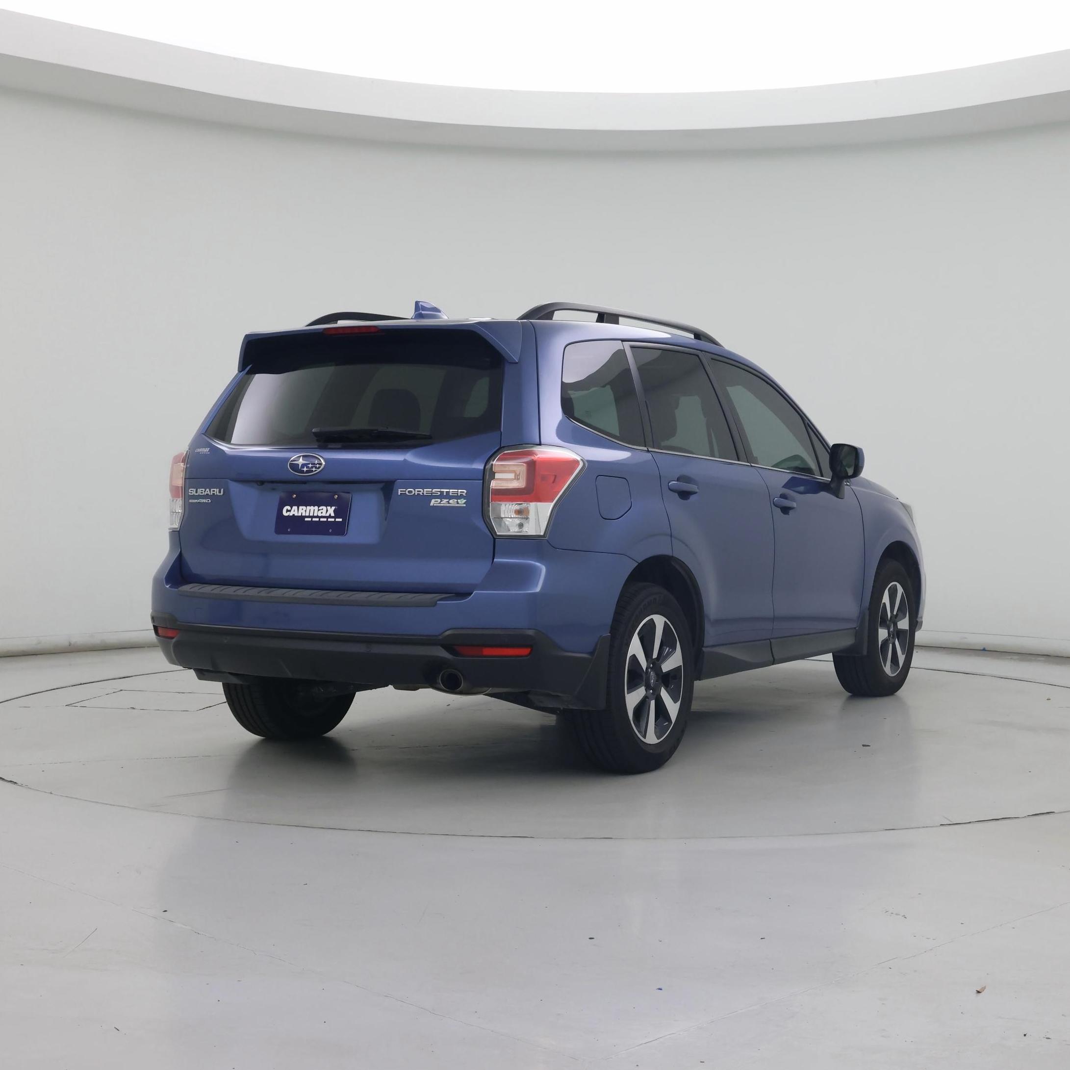 Thumbnail: 2017 Subaru Forester - 8