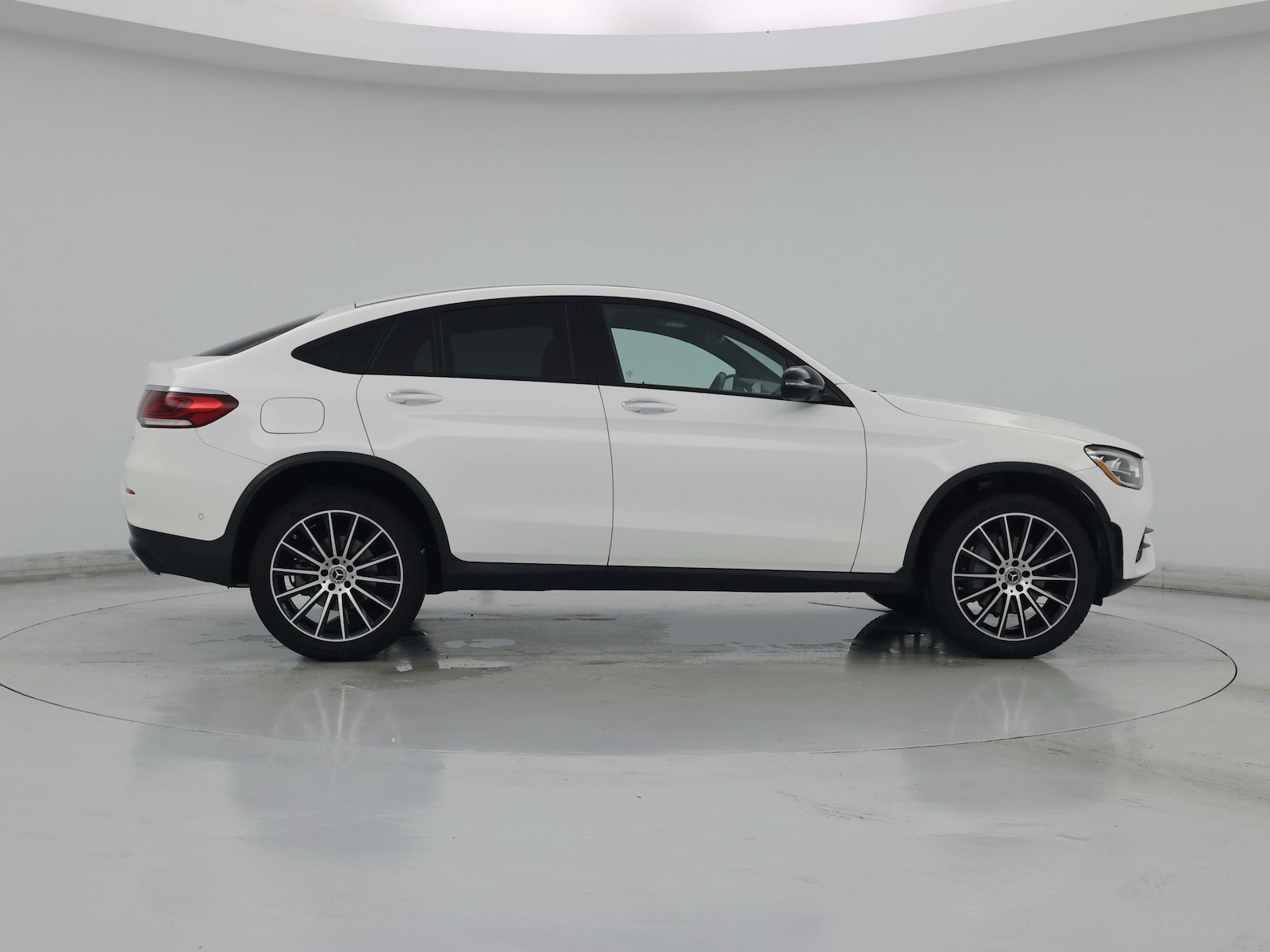 2021 Mercedes-Benz GLC Coupe GLC300 - Photo 8