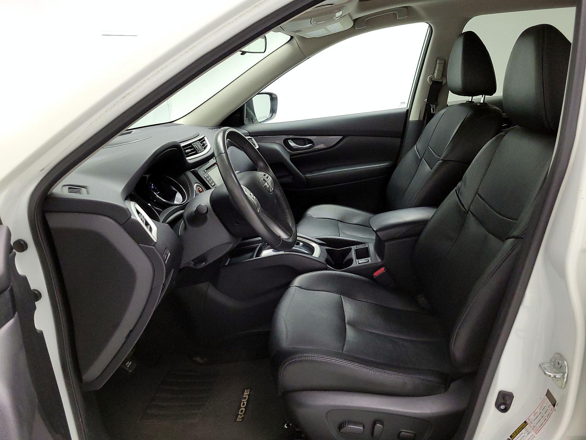 Thumbnail: 2016 Nissan Rogue - 11