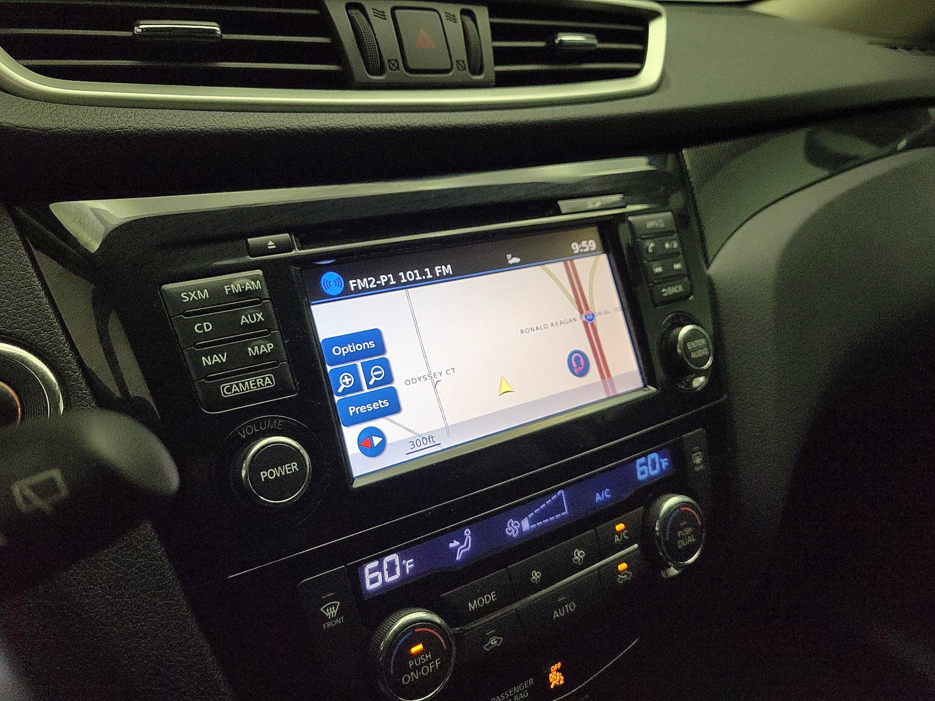 Thumbnail: 2016 Nissan Rogue - 14