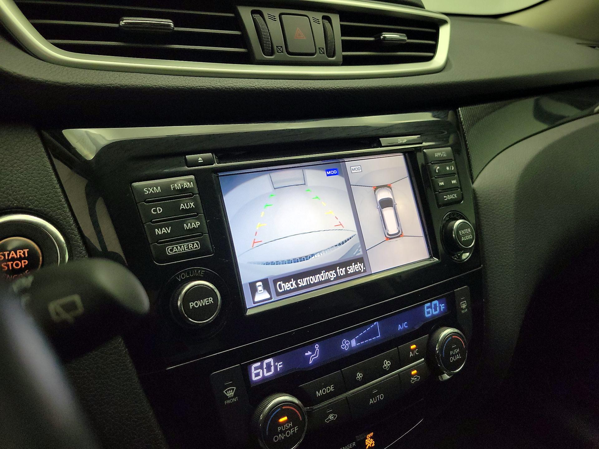 Thumbnail: 2016 Nissan Rogue - 15
