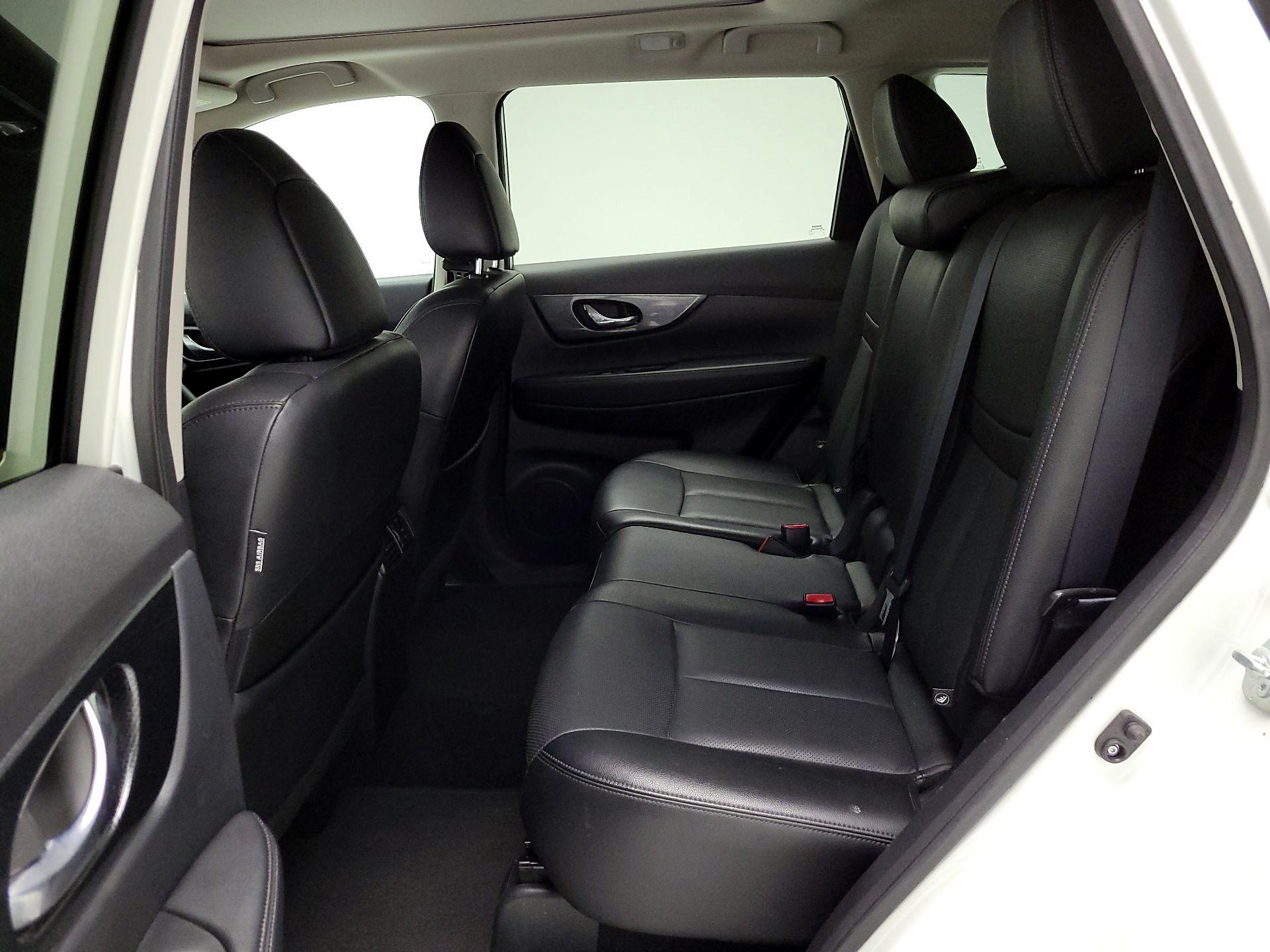 Thumbnail: 2016 Nissan Rogue - 20