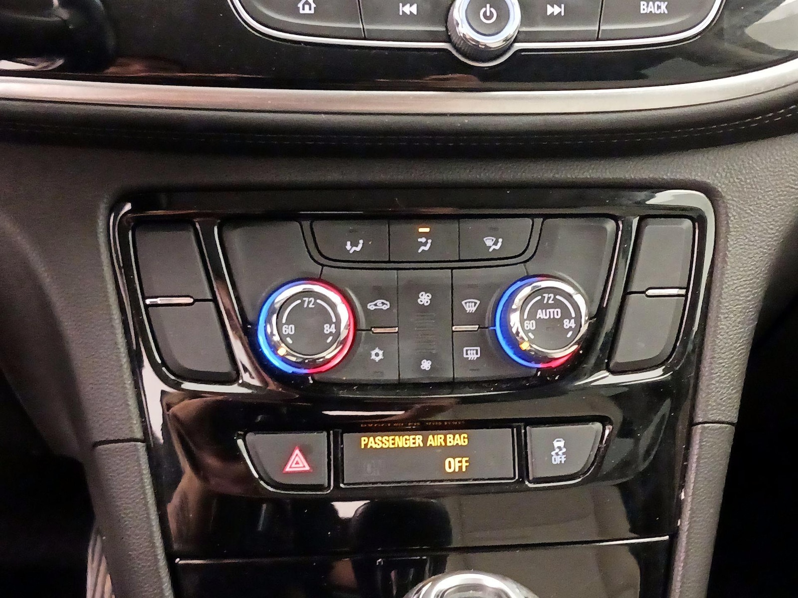 2019 Buick Encore Sport Touring - Photo 18